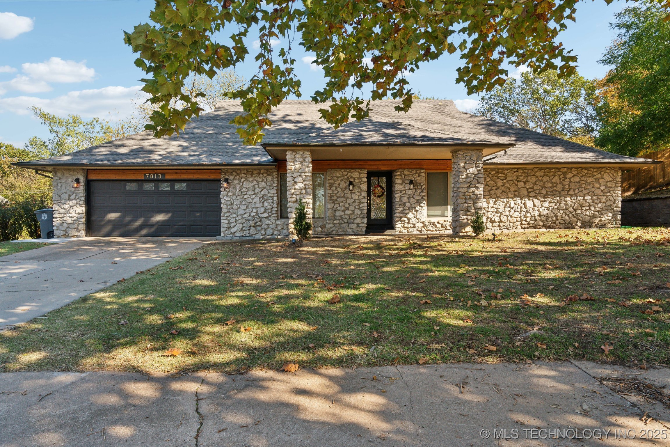 7813 S Harvard Avenue Property Photo 2