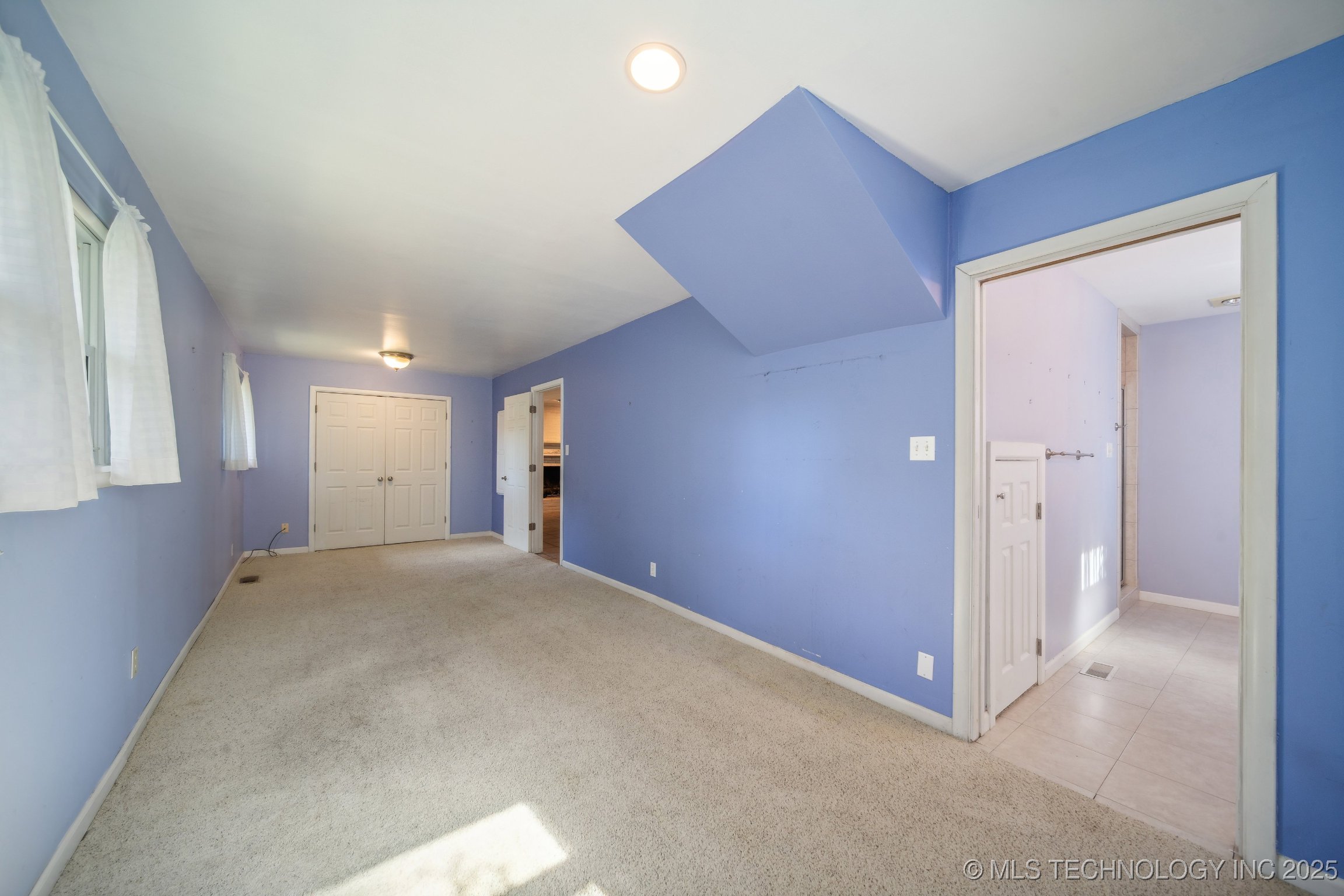 5654 S Marion Avenue Property Photo 22