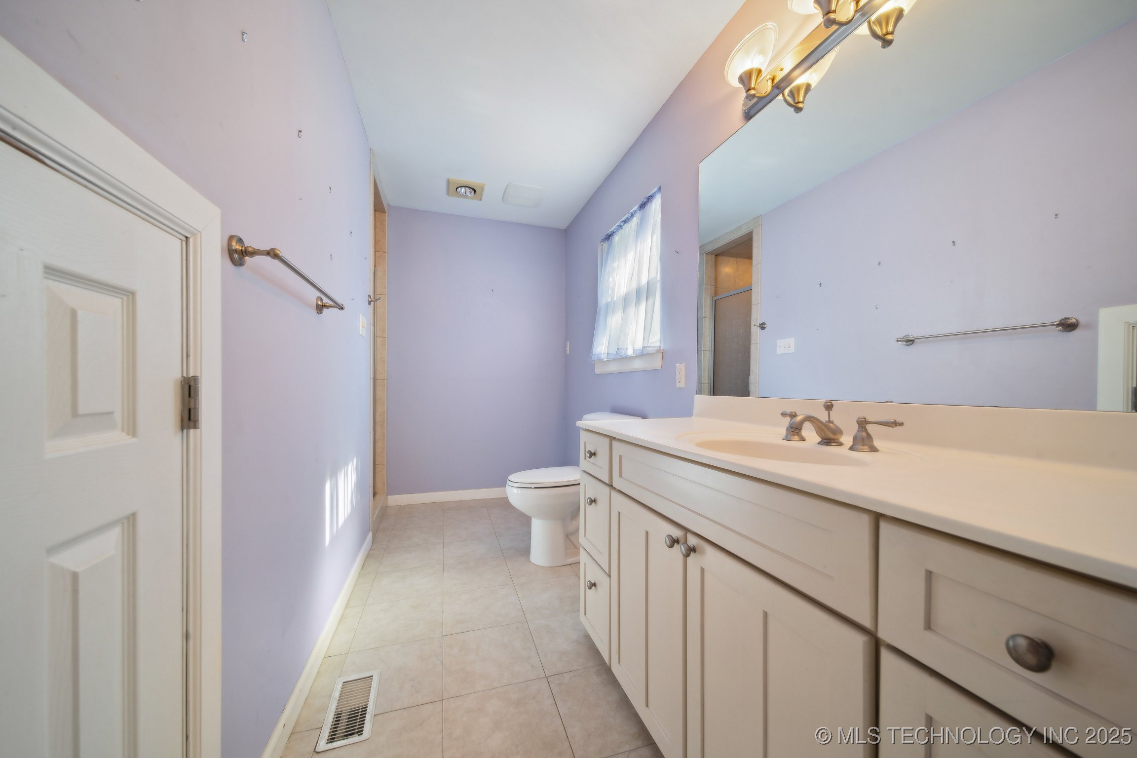 5654 S Marion Avenue Property Photo 23