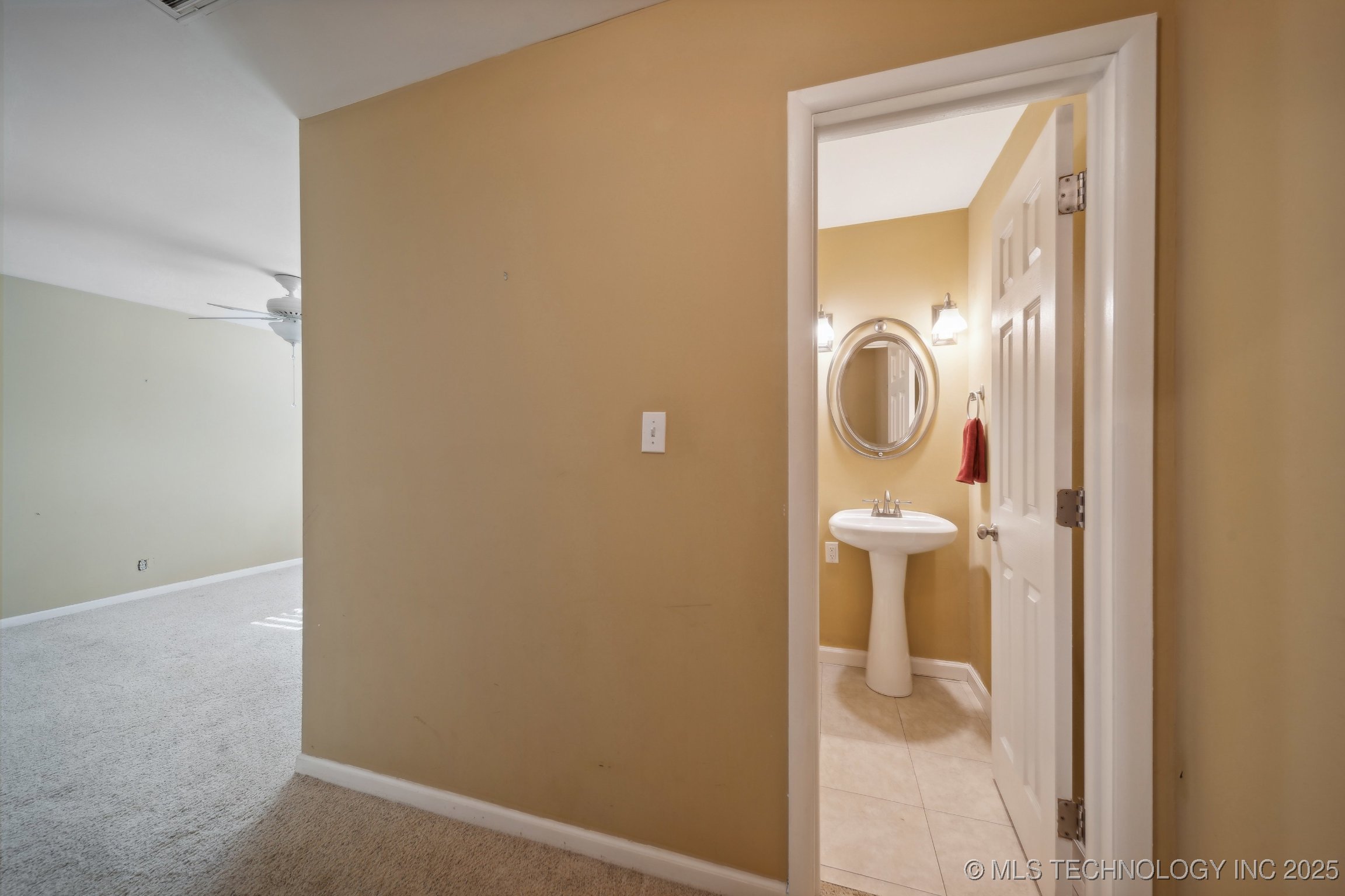 5654 S Marion Avenue Property Photo 26