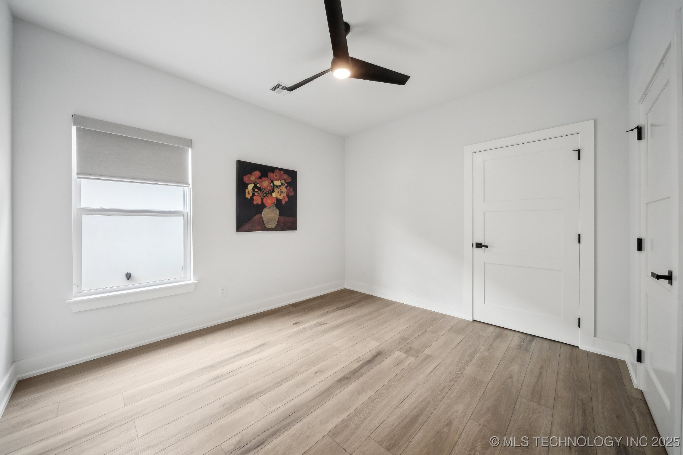 1105 W 86th Street Property Photo 17