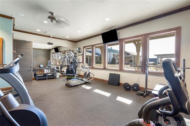 1105 W 86th Street Property Photo 23