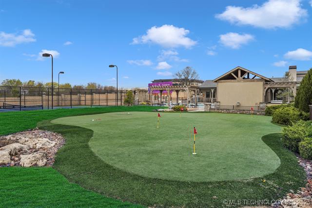 1105 W 86th Street Property Photo 25