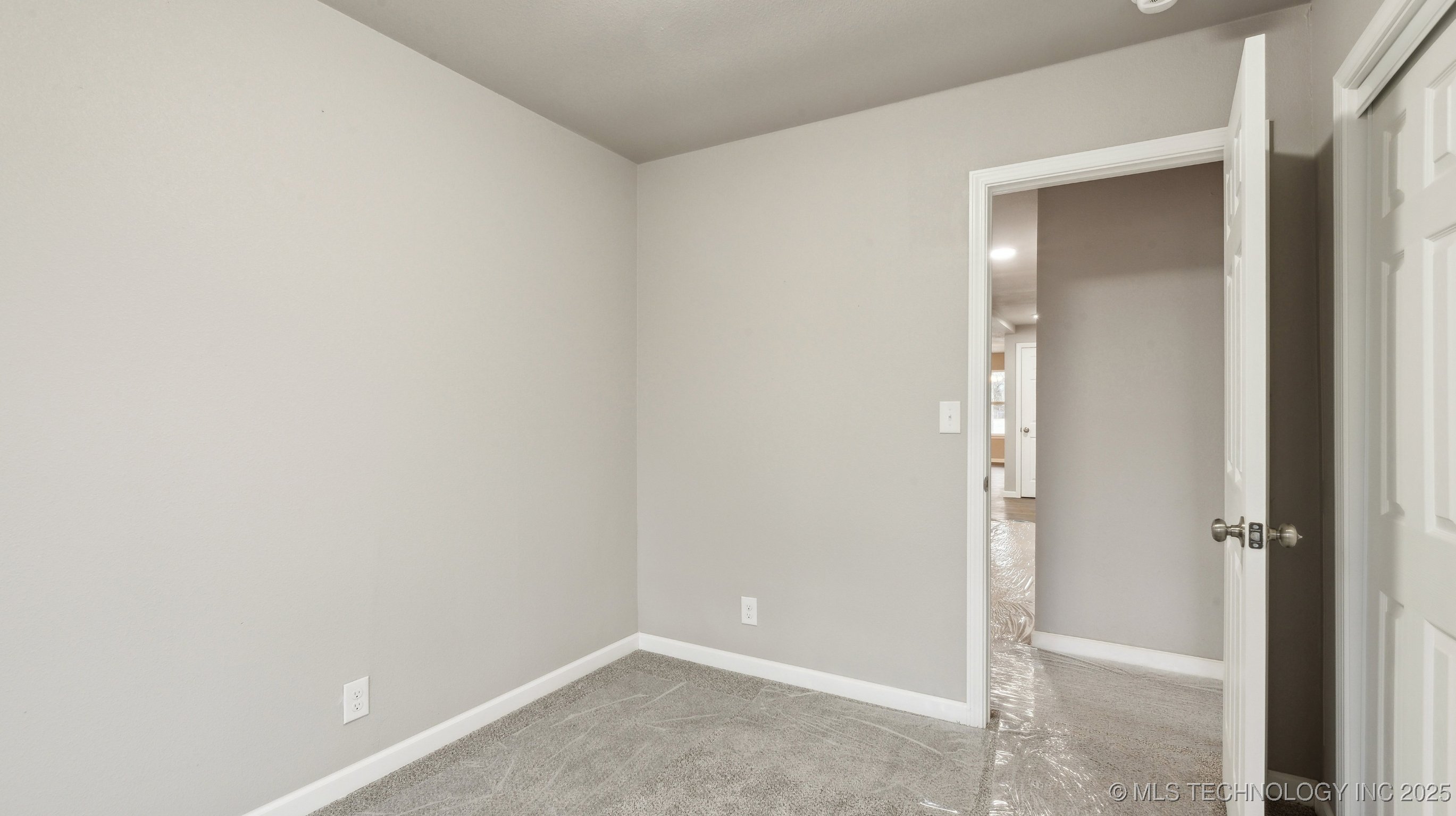 217 S Cincinnati Avenue Property Photo 22