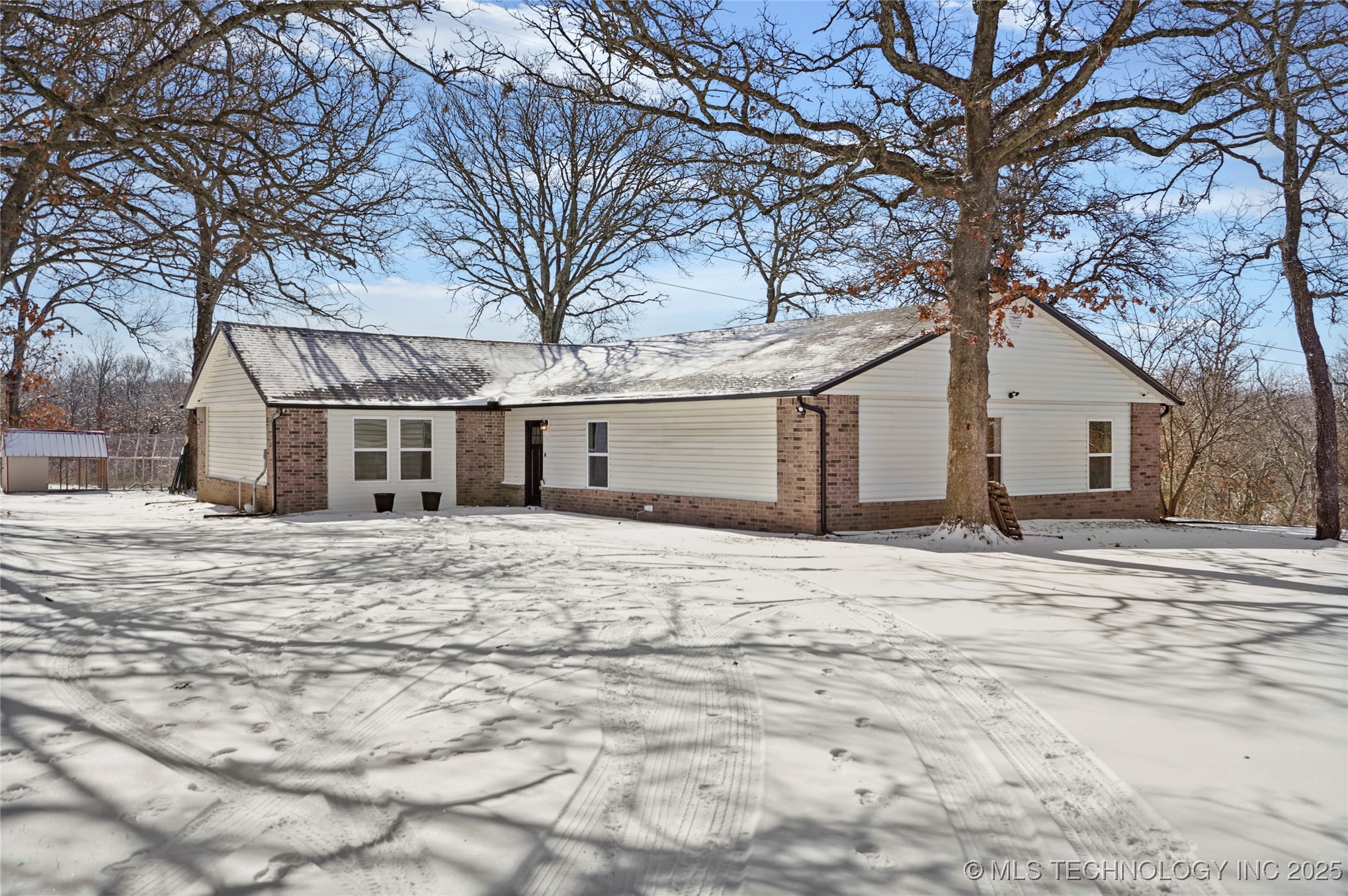 18839 S Hickory Street Property Photo