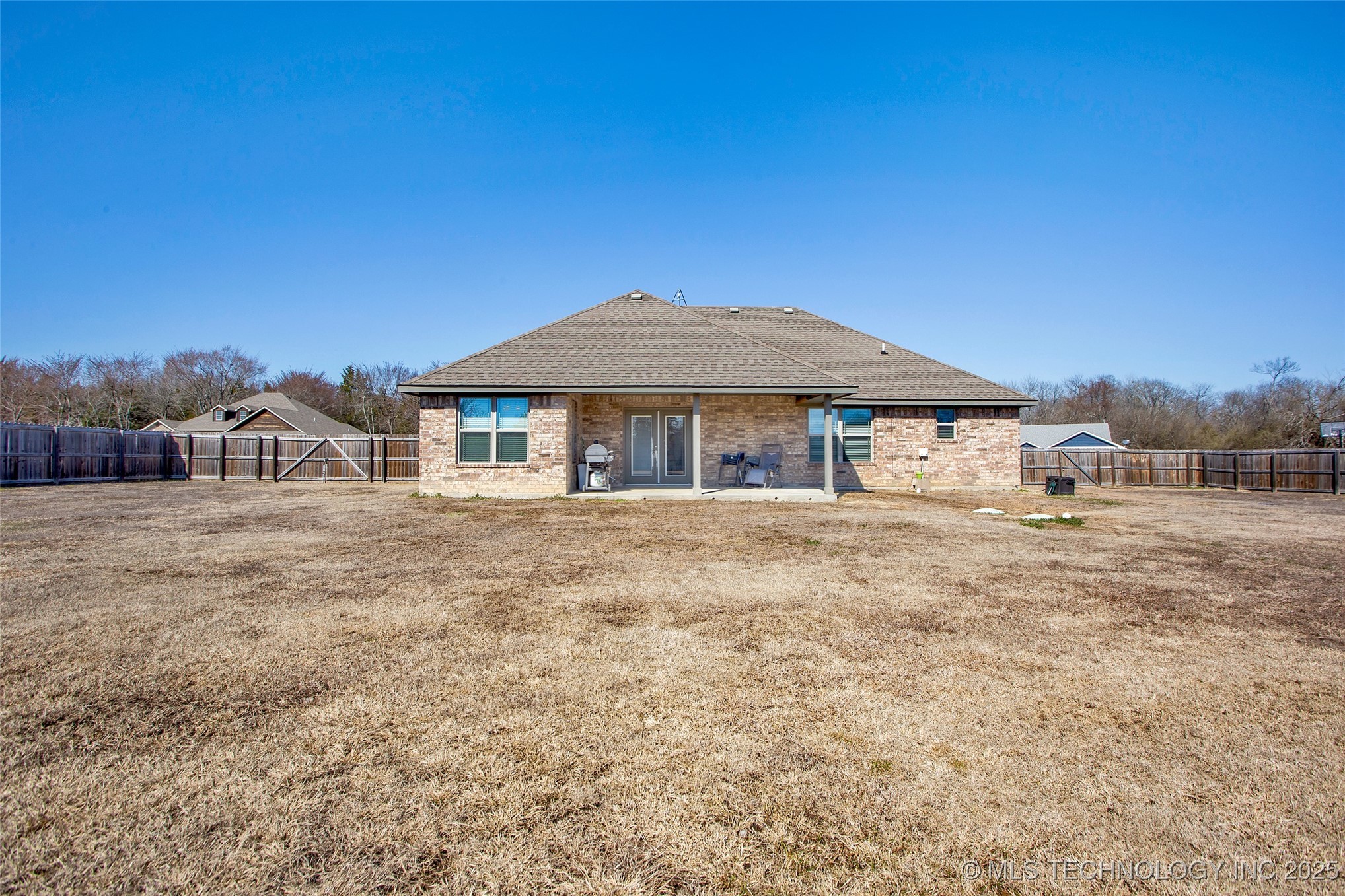 202 Founders Lane Property Photo 5