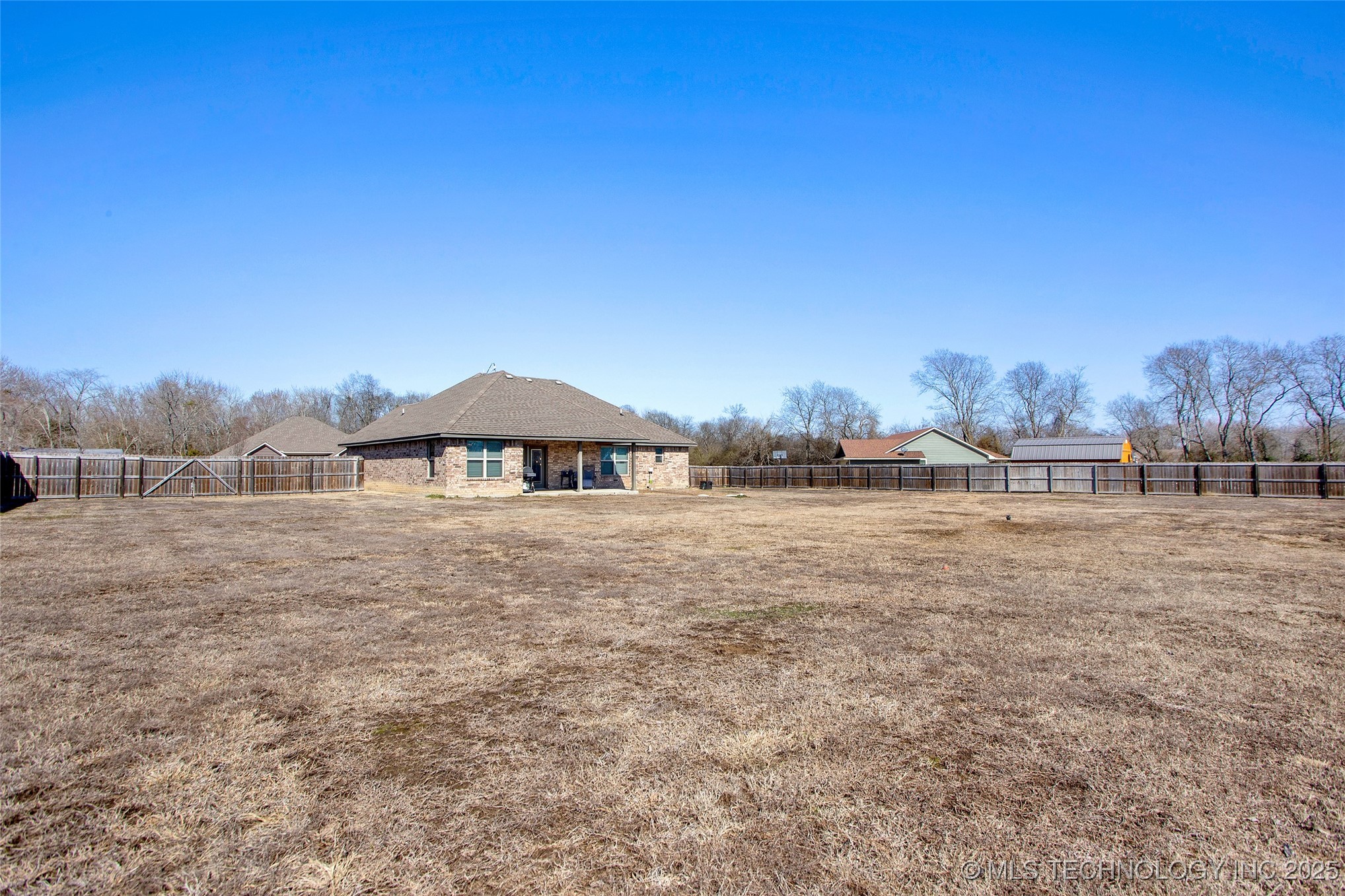 202 Founders Lane Property Photo 6