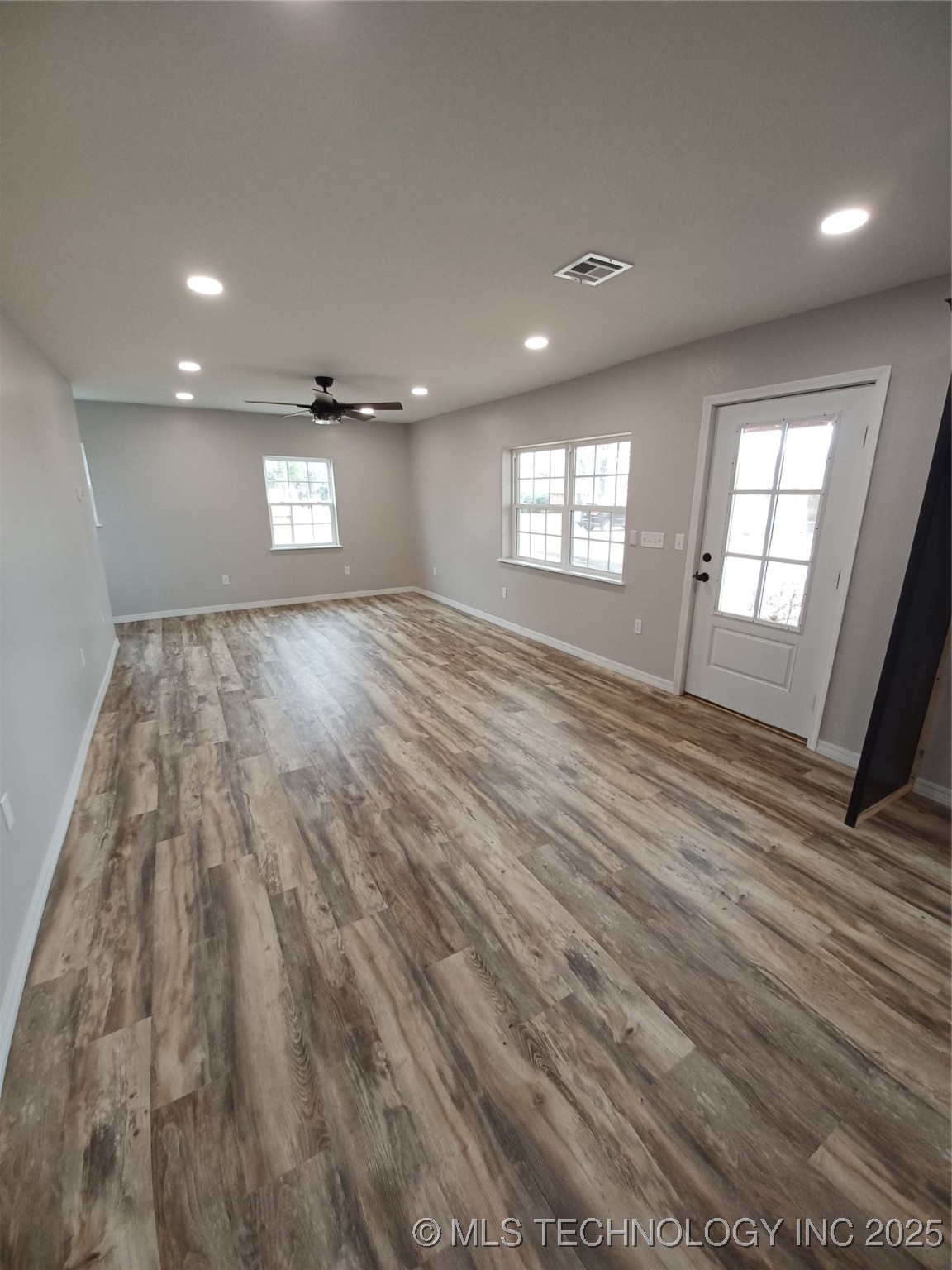 819 W Audd Property Photo 8