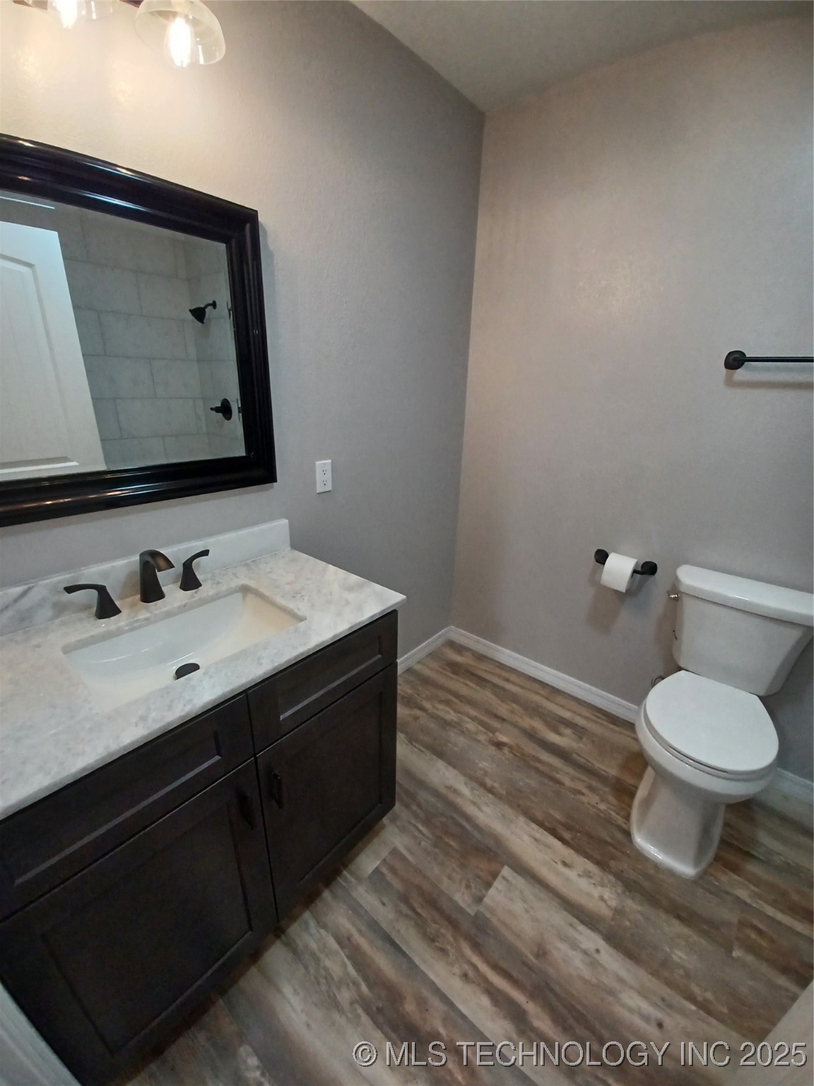 819 W Audd Property Photo 23
