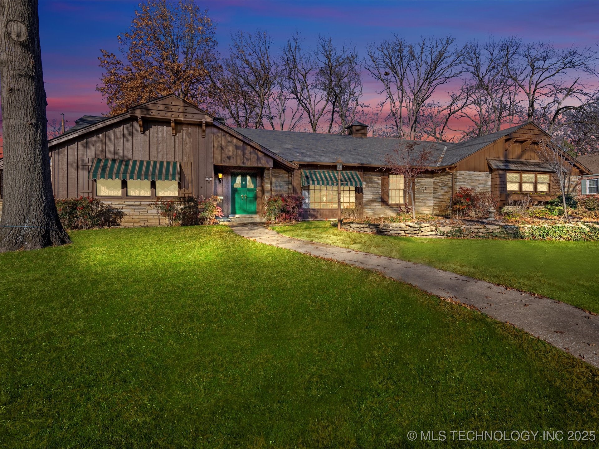 1806 Moonlight Drive Property Photo
