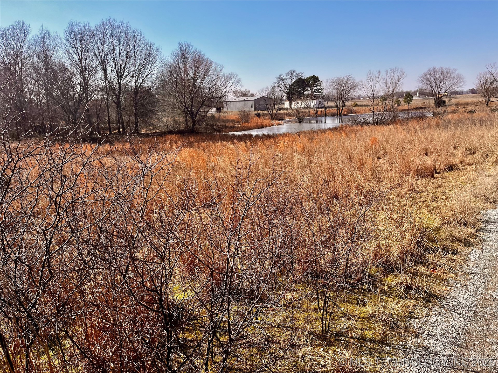 4287 Anderson Road Property Photo 3