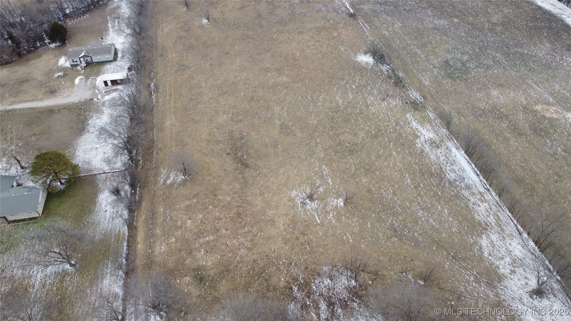 12599 S Old Hwy 169 Property Photo 8