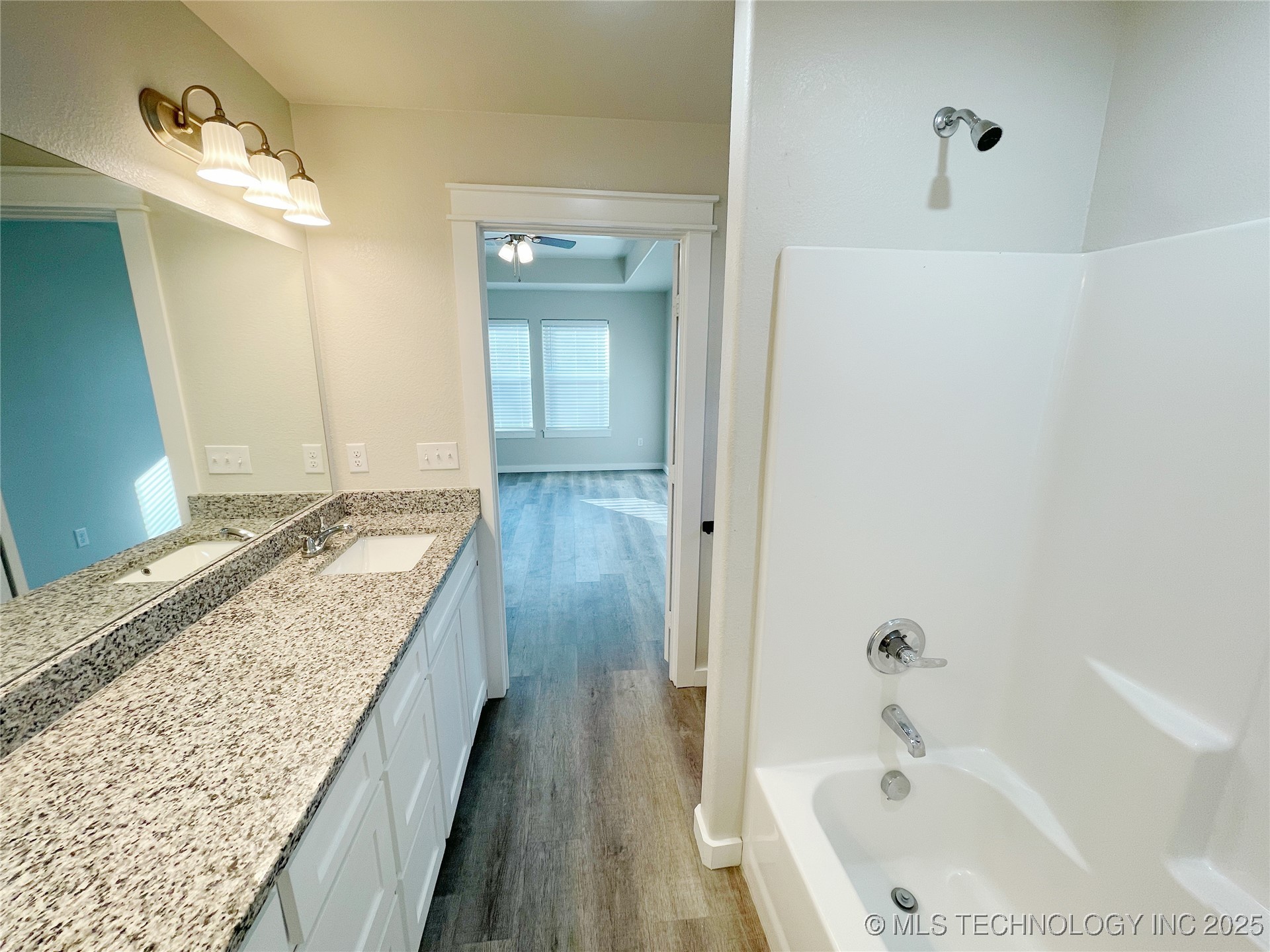 129 Watch Hill Property Photo 13