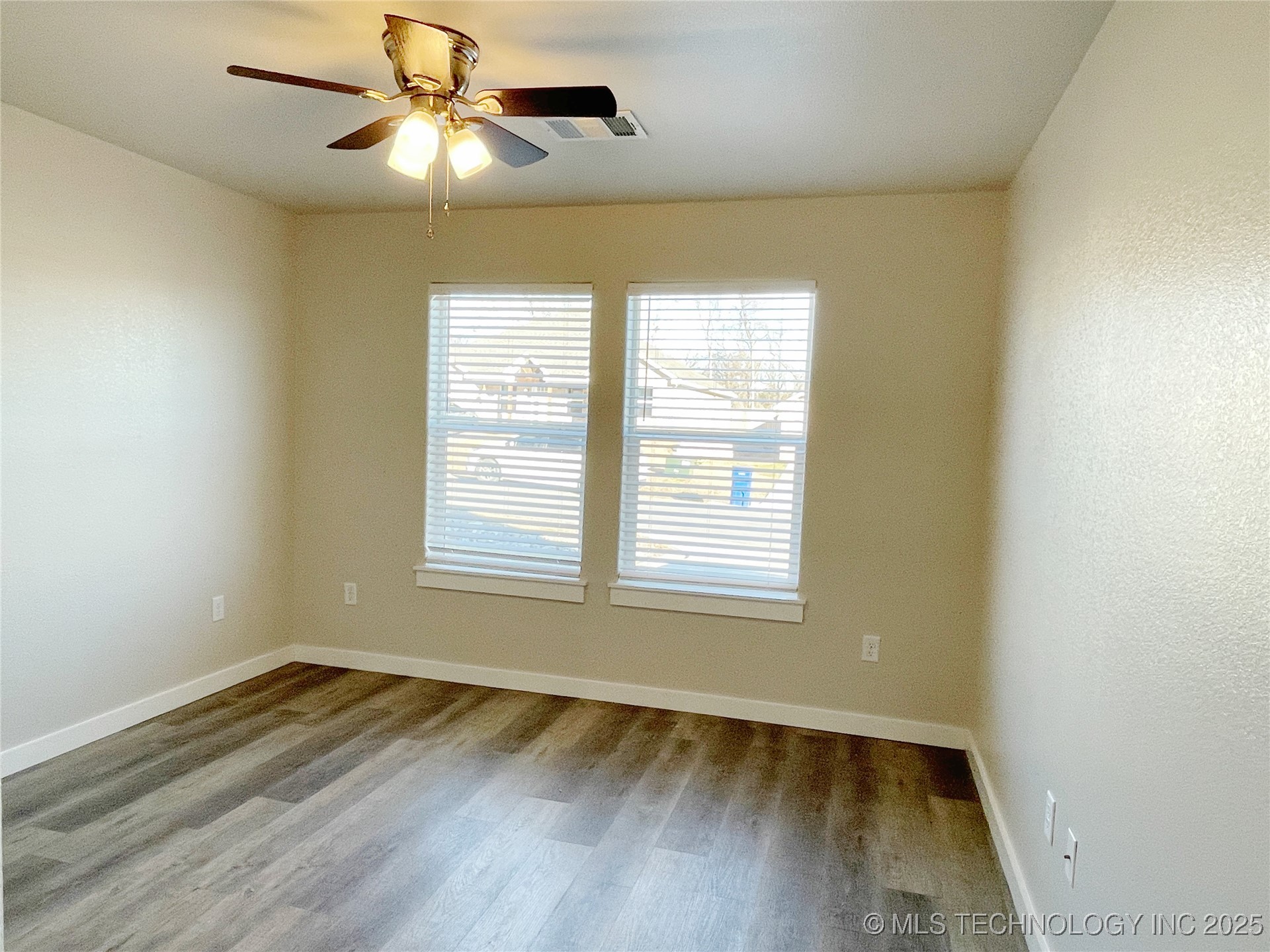 129 Watch Hill Property Photo 19