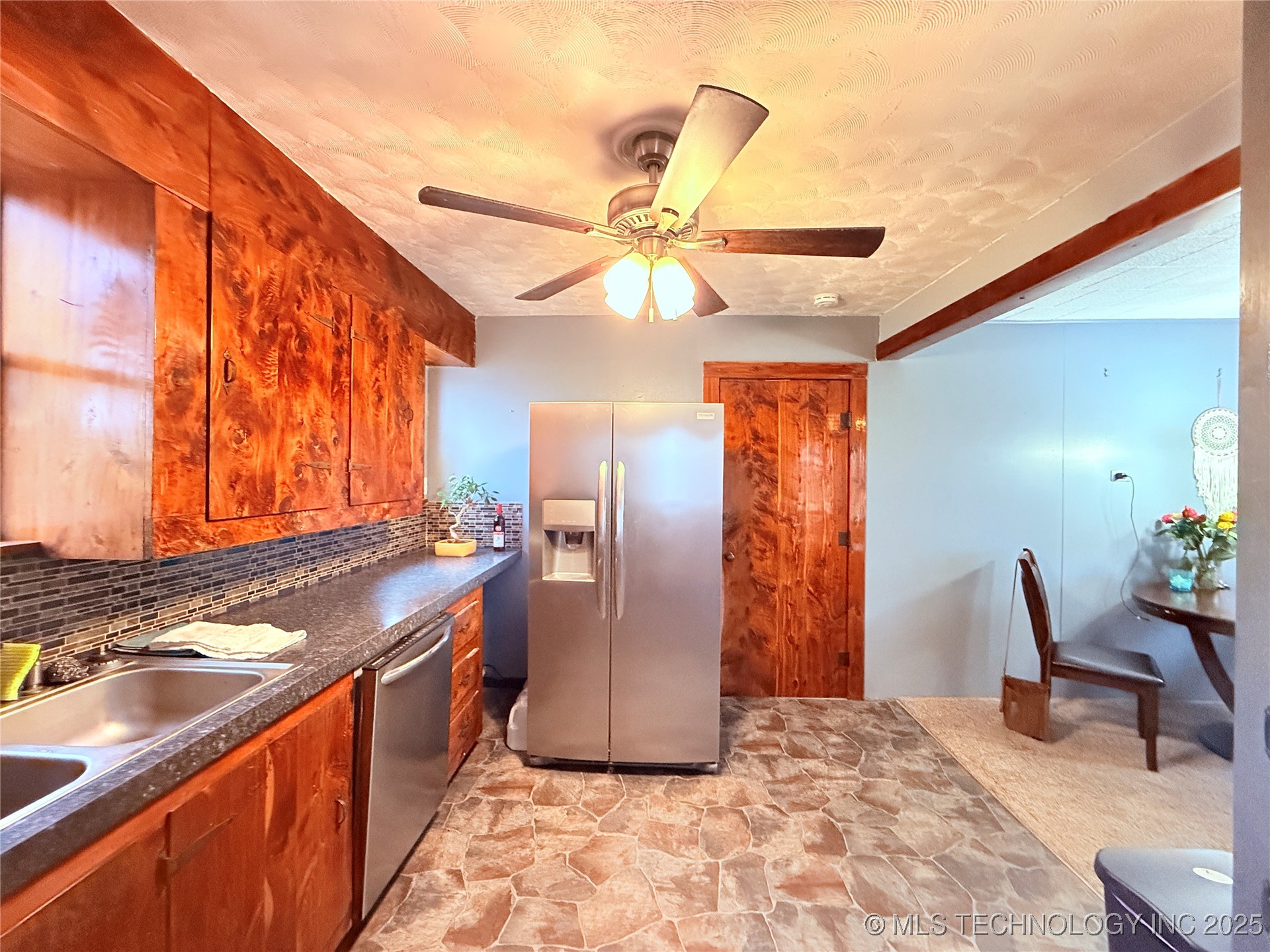 2420 3rd Ne Property Photo 7