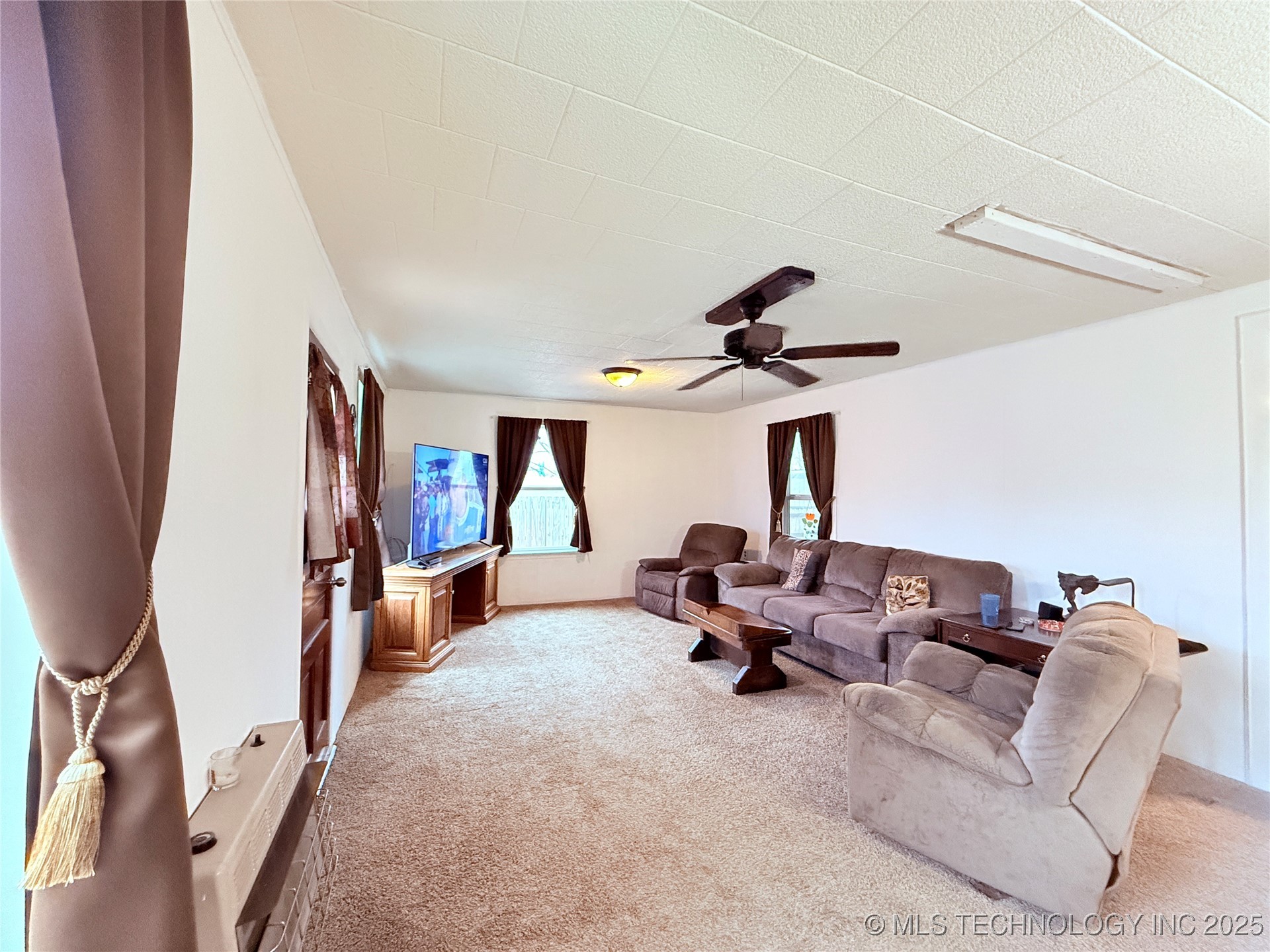 2420 3rd Ne Property Photo 9