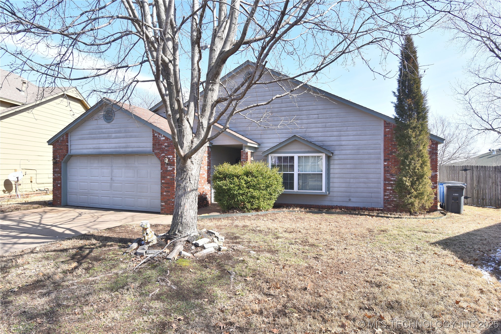9345 S 94th East Avenue Property Photo