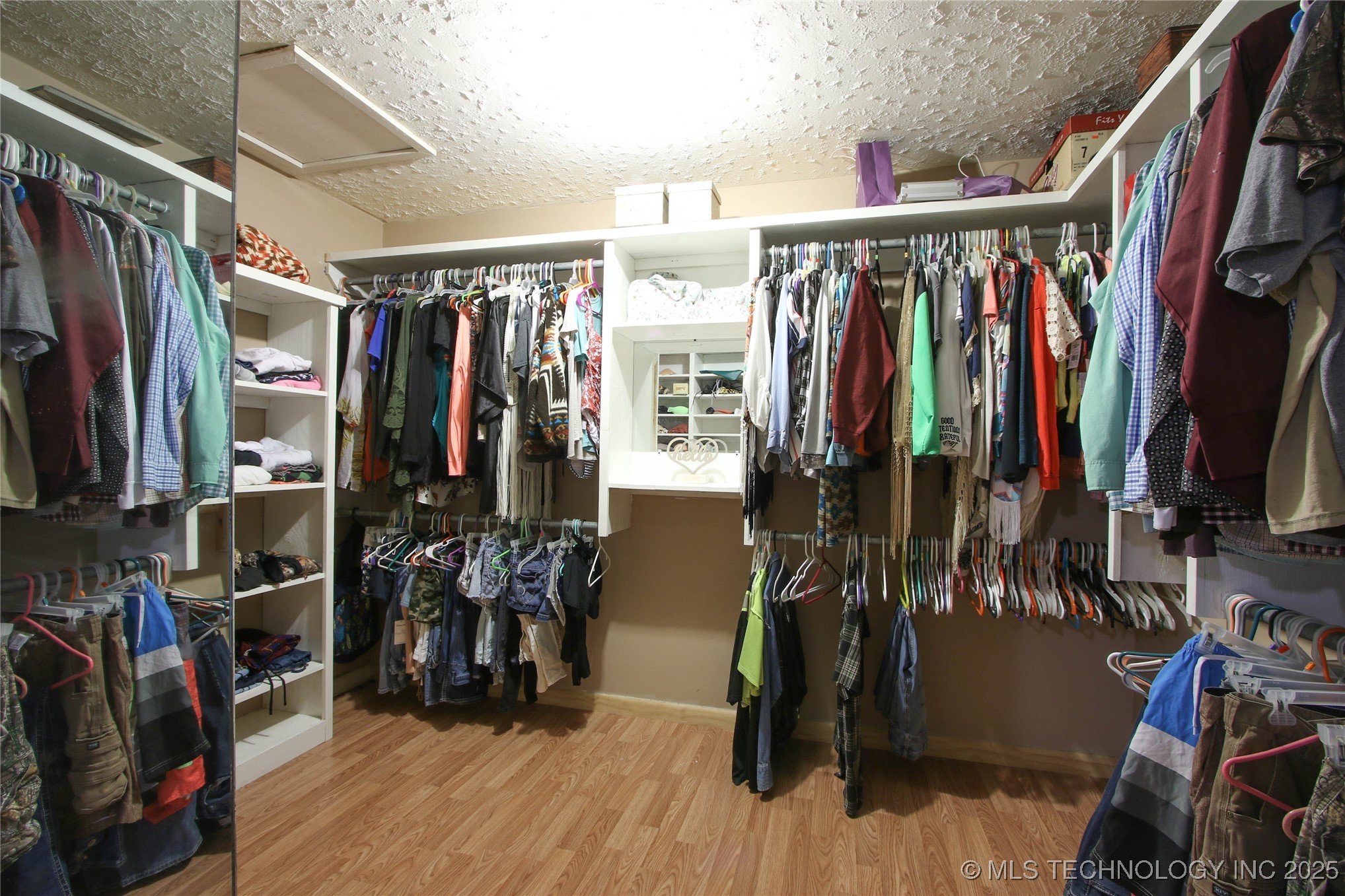 441 Crestwood Drive Property Photo 8