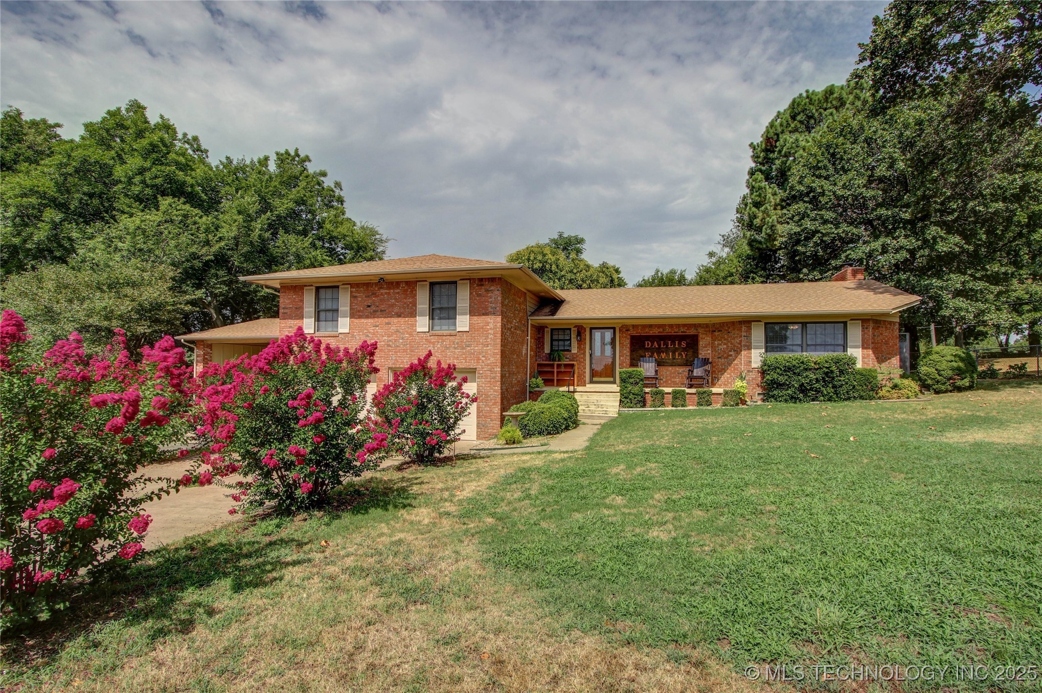 441 Crestwood Drive Property Photo 14