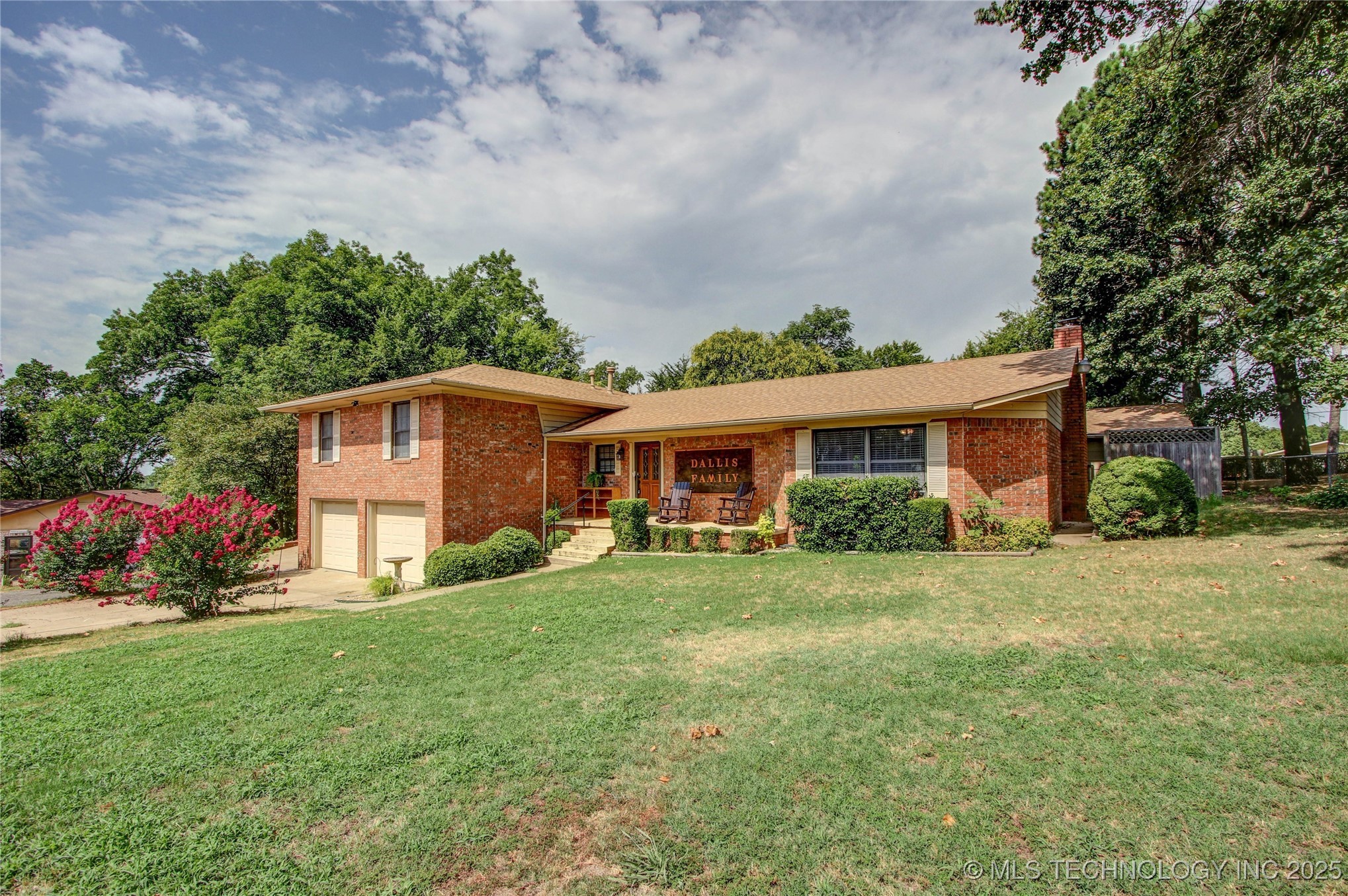 441 Crestwood Drive Property Photo 15