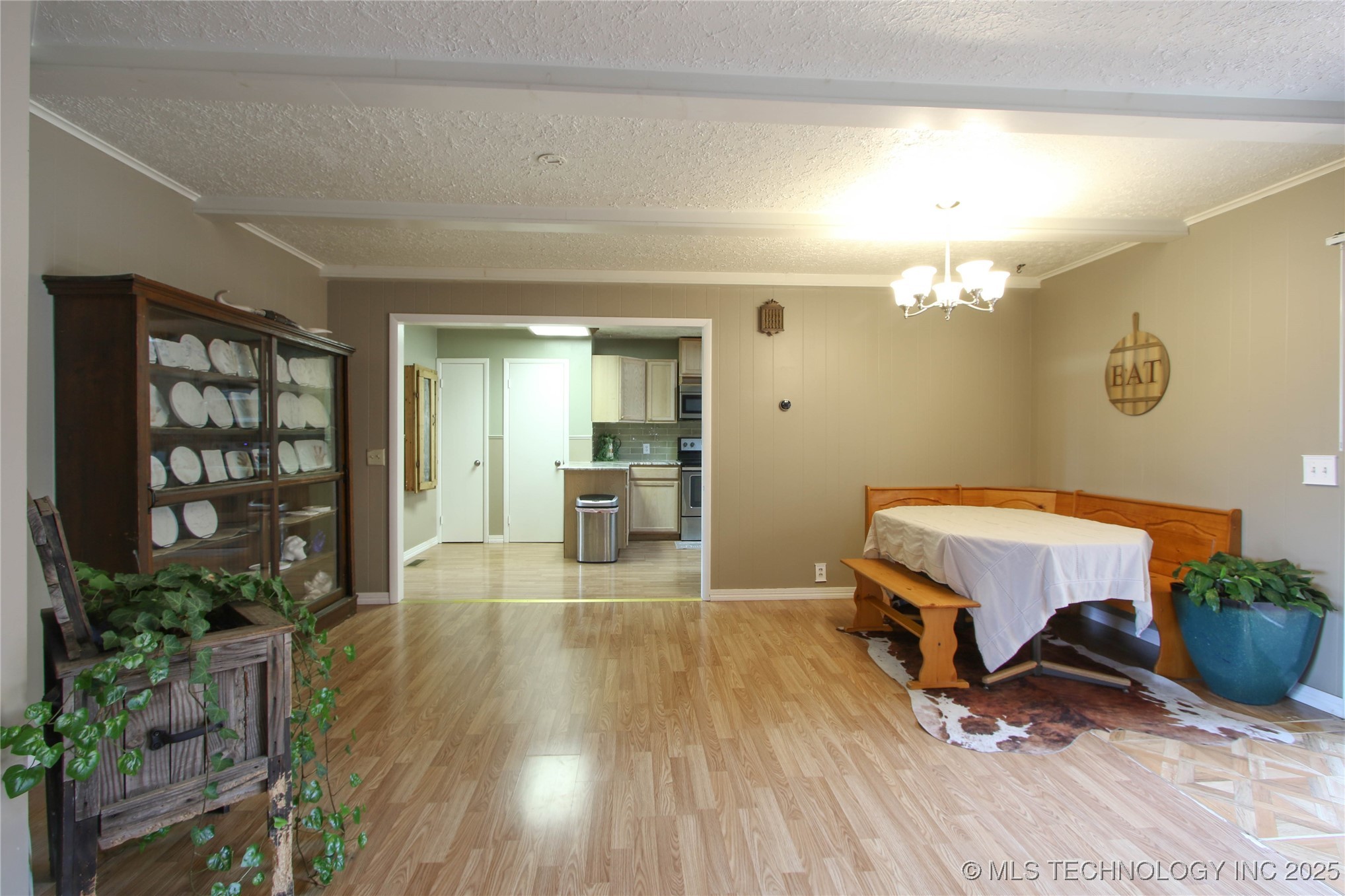 441 Crestwood Drive Property Photo 22