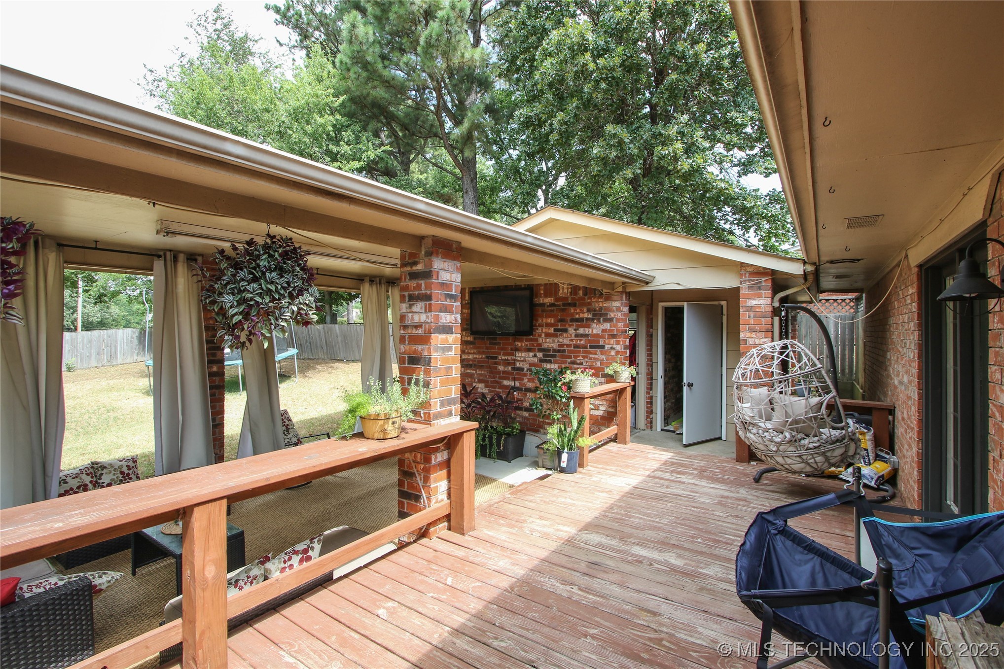 441 Crestwood Drive Property Photo 37