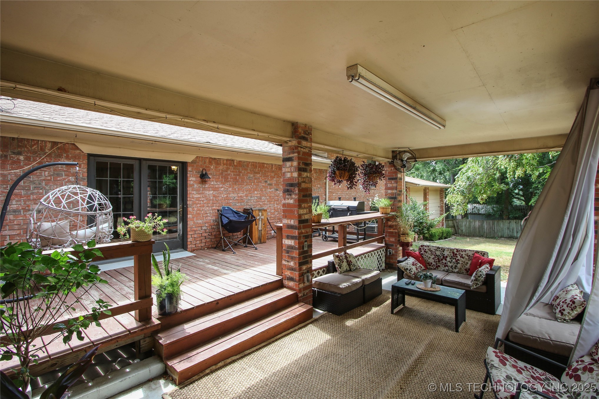 441 Crestwood Drive Property Photo 39