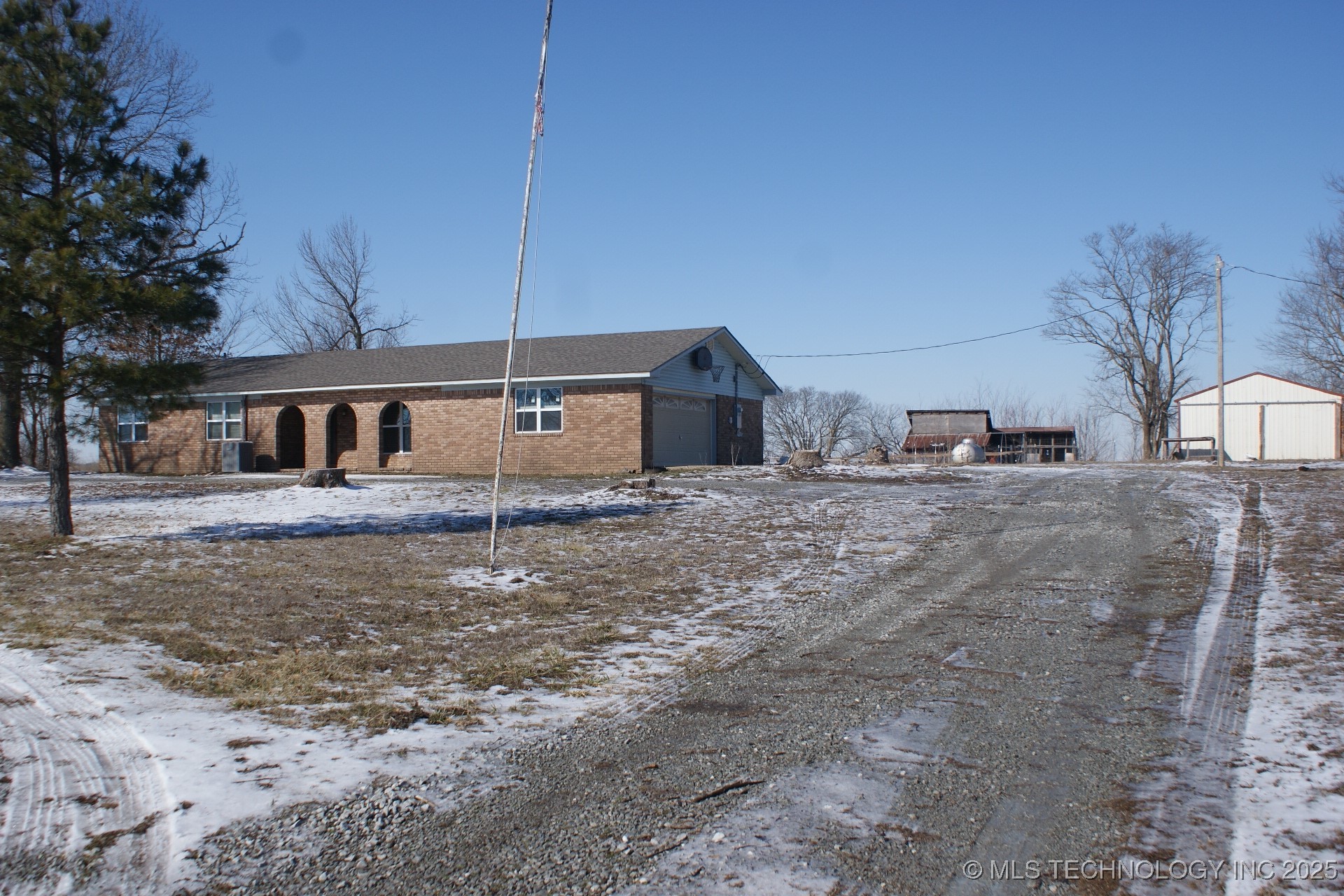 63400 E 120 Road Property Photo 6