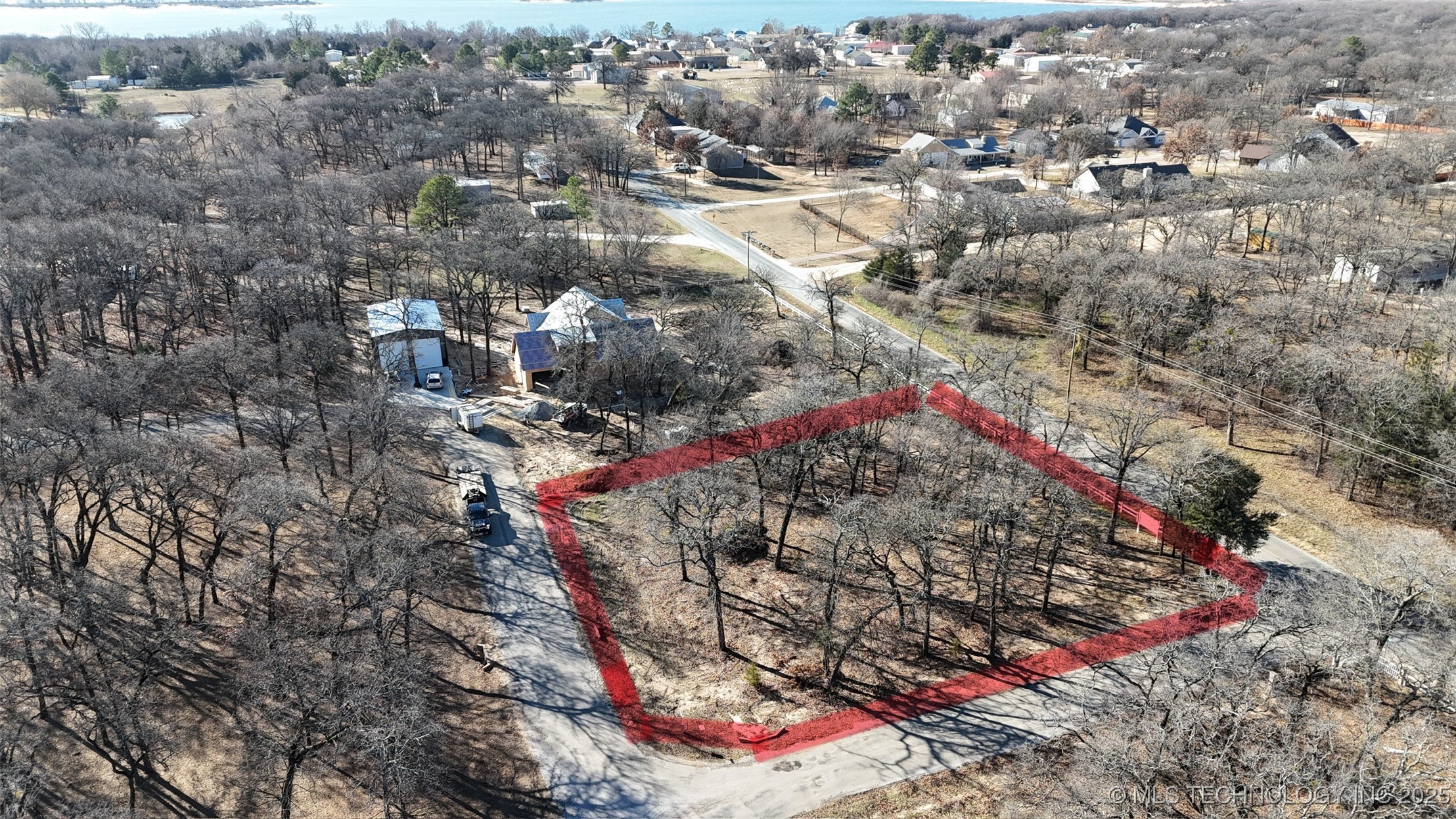 002 Woodland Circle Property Photo 3