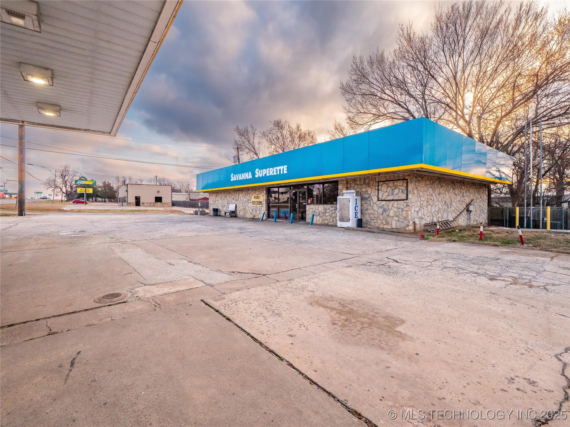 00 Highway 69 Property Photo 4