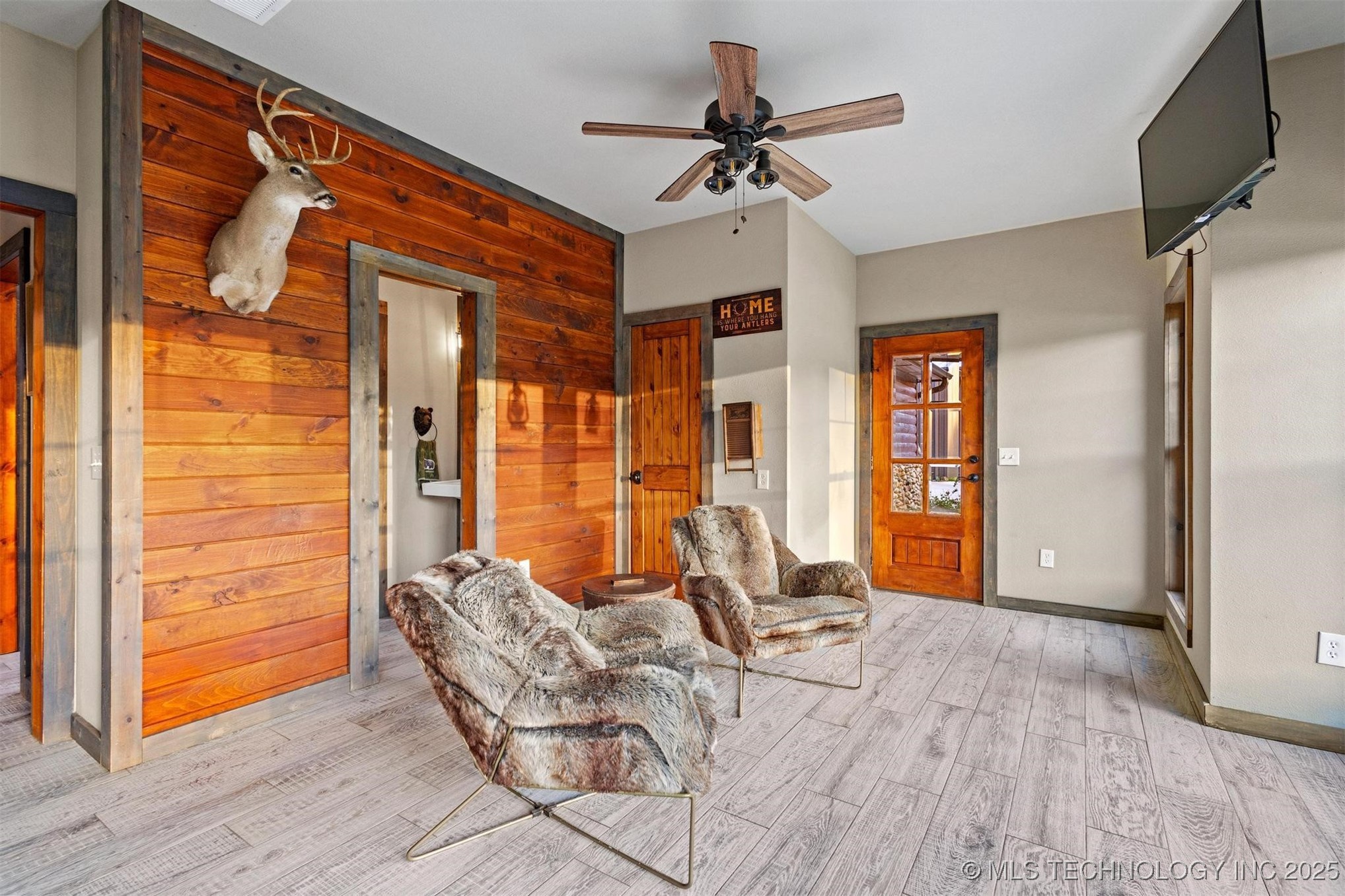 190 Lakeshore Property Photo 19