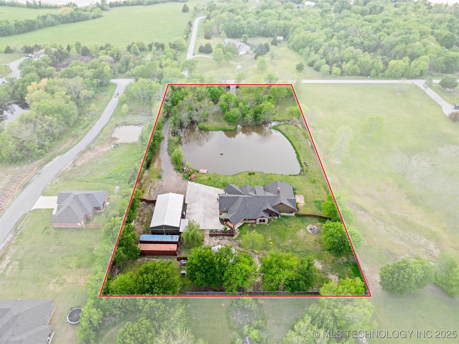 190 Lakeshore Property Photo 71