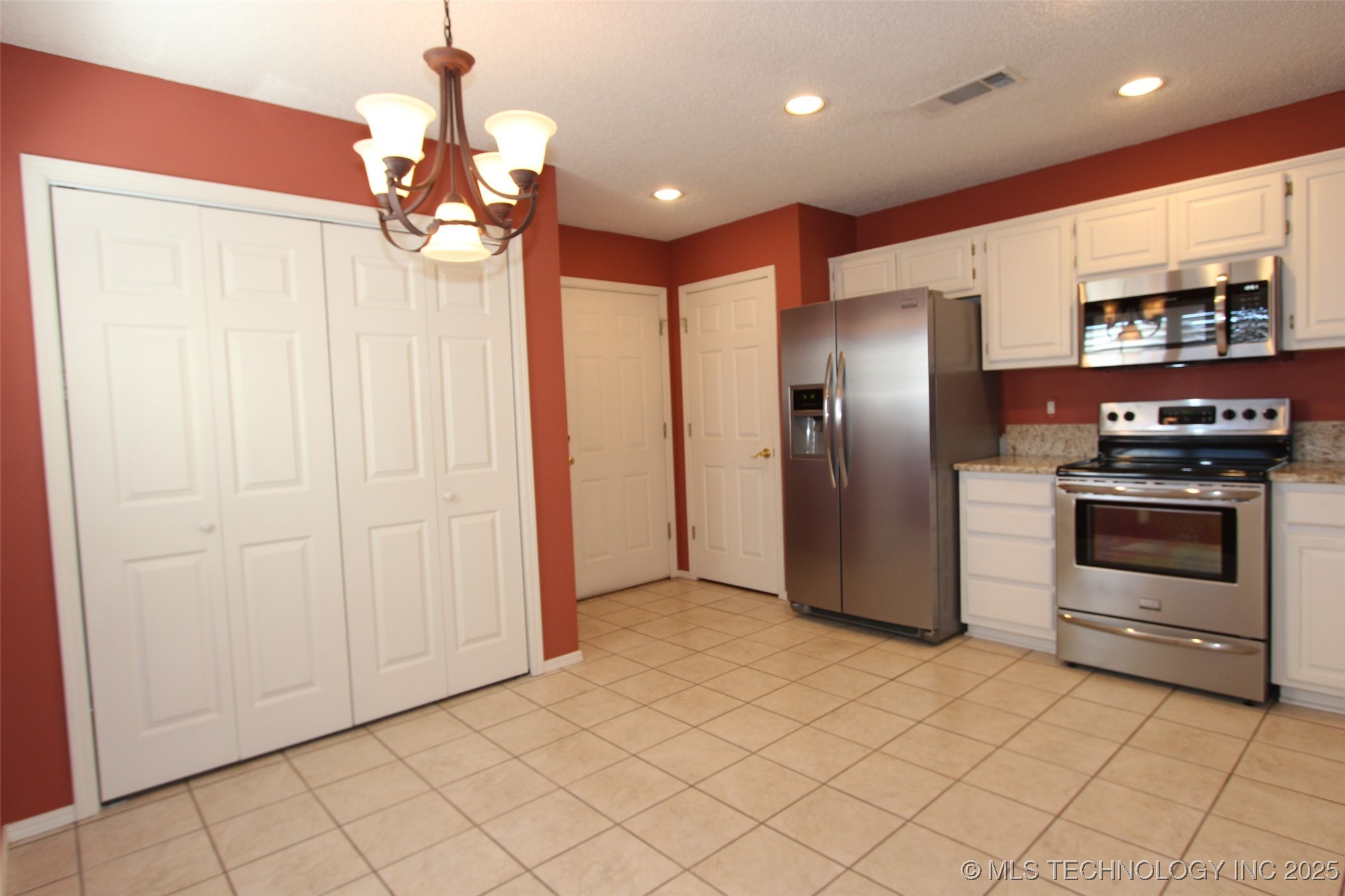 8307 S 84th East Place Property Photo 13