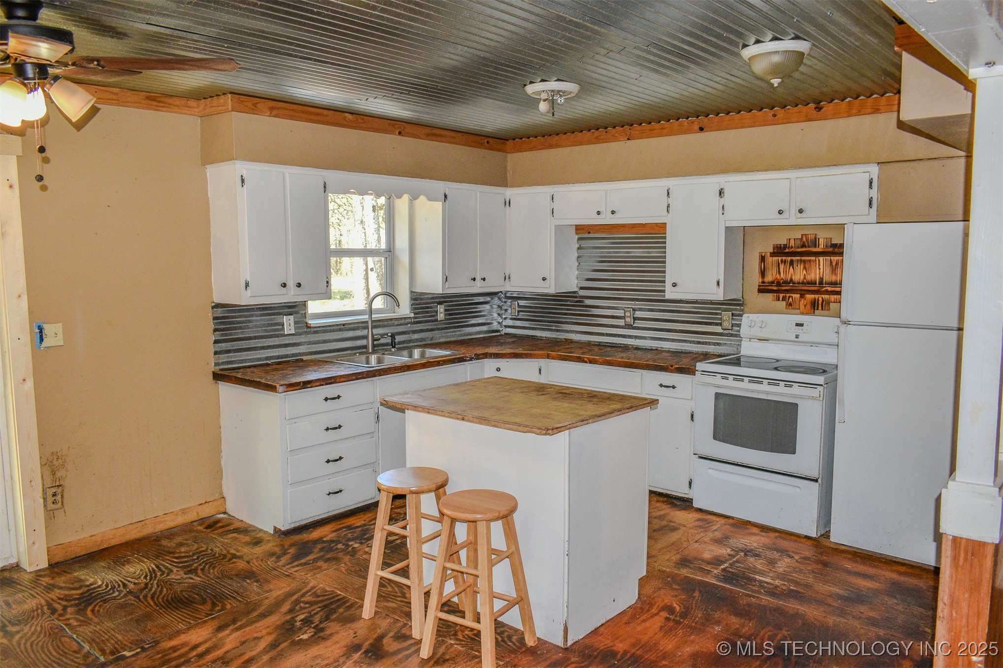 182199 Big Mountain Road D Property Photo 7