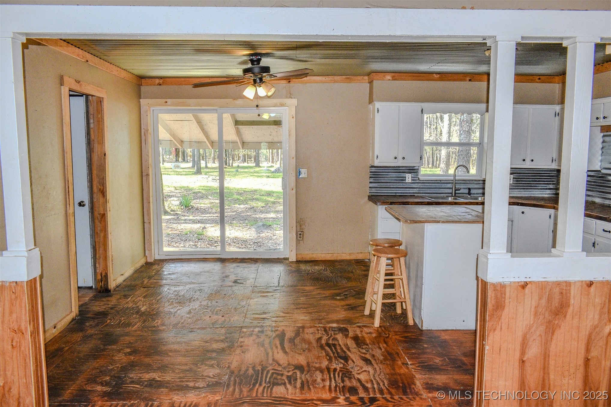 182199 Big Mountain Road D Property Photo 8