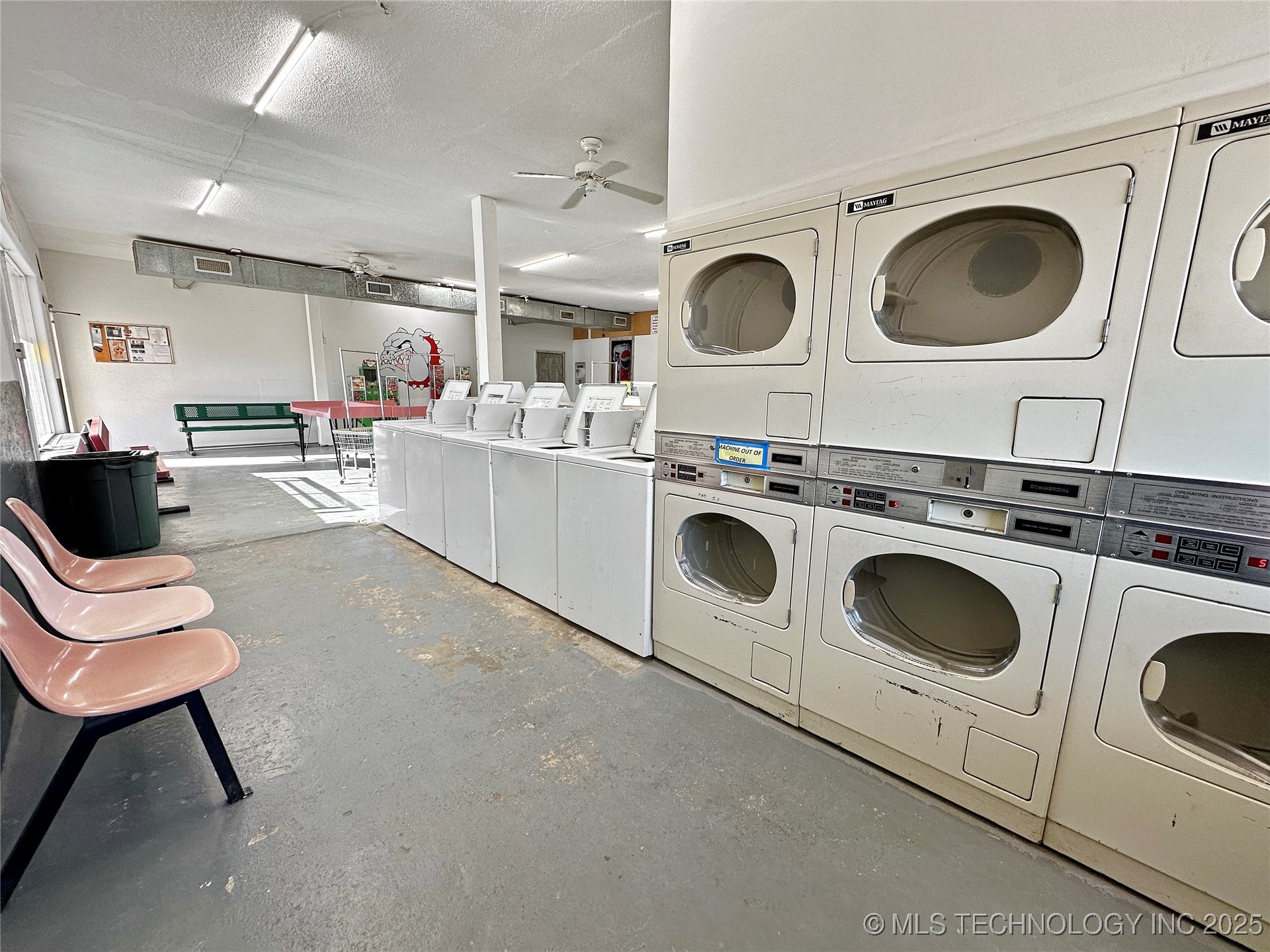 412 N Lawson Boulevard Property Photo 14