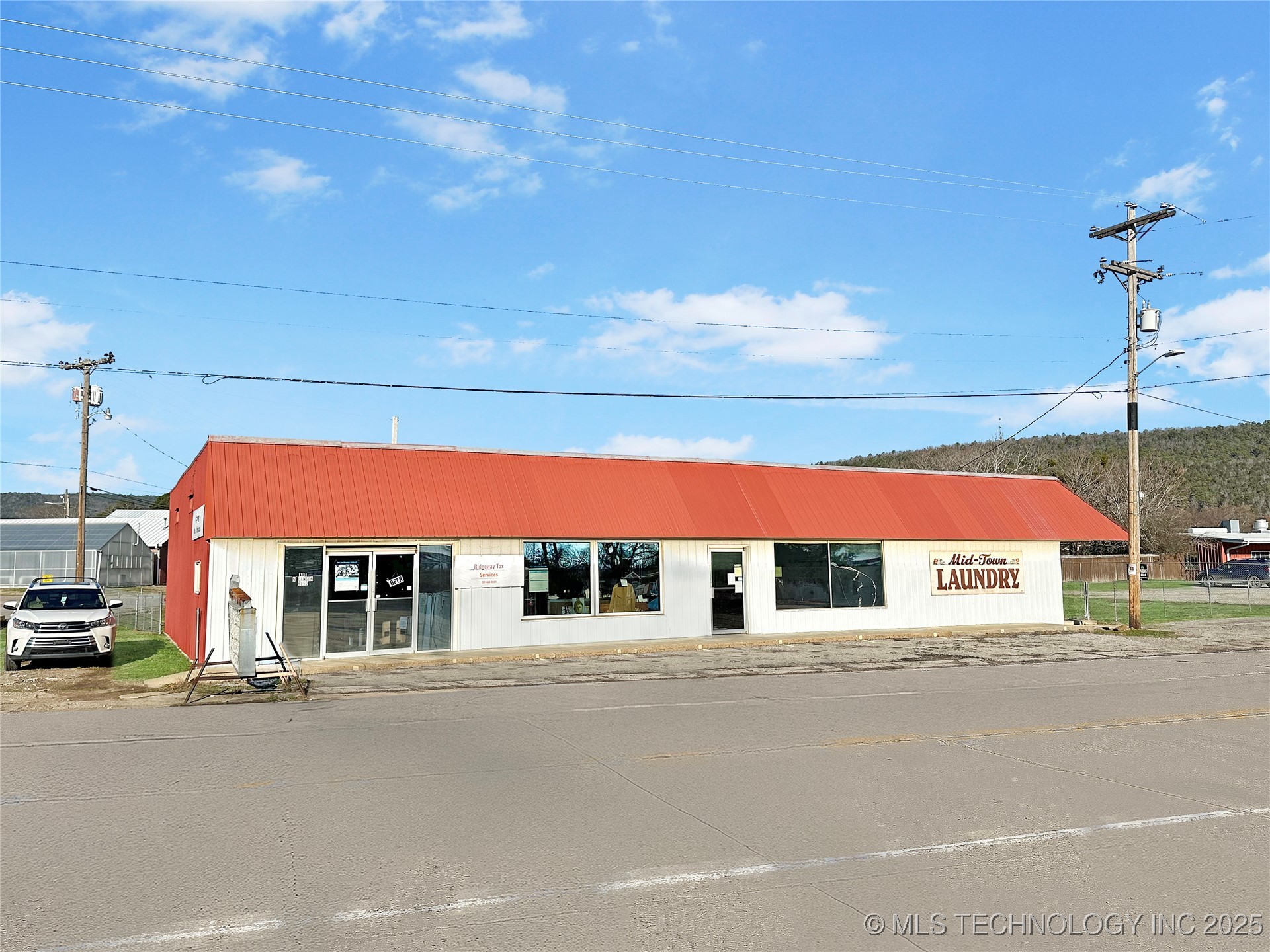 412 N Lawson Boulevard Property Photo 21