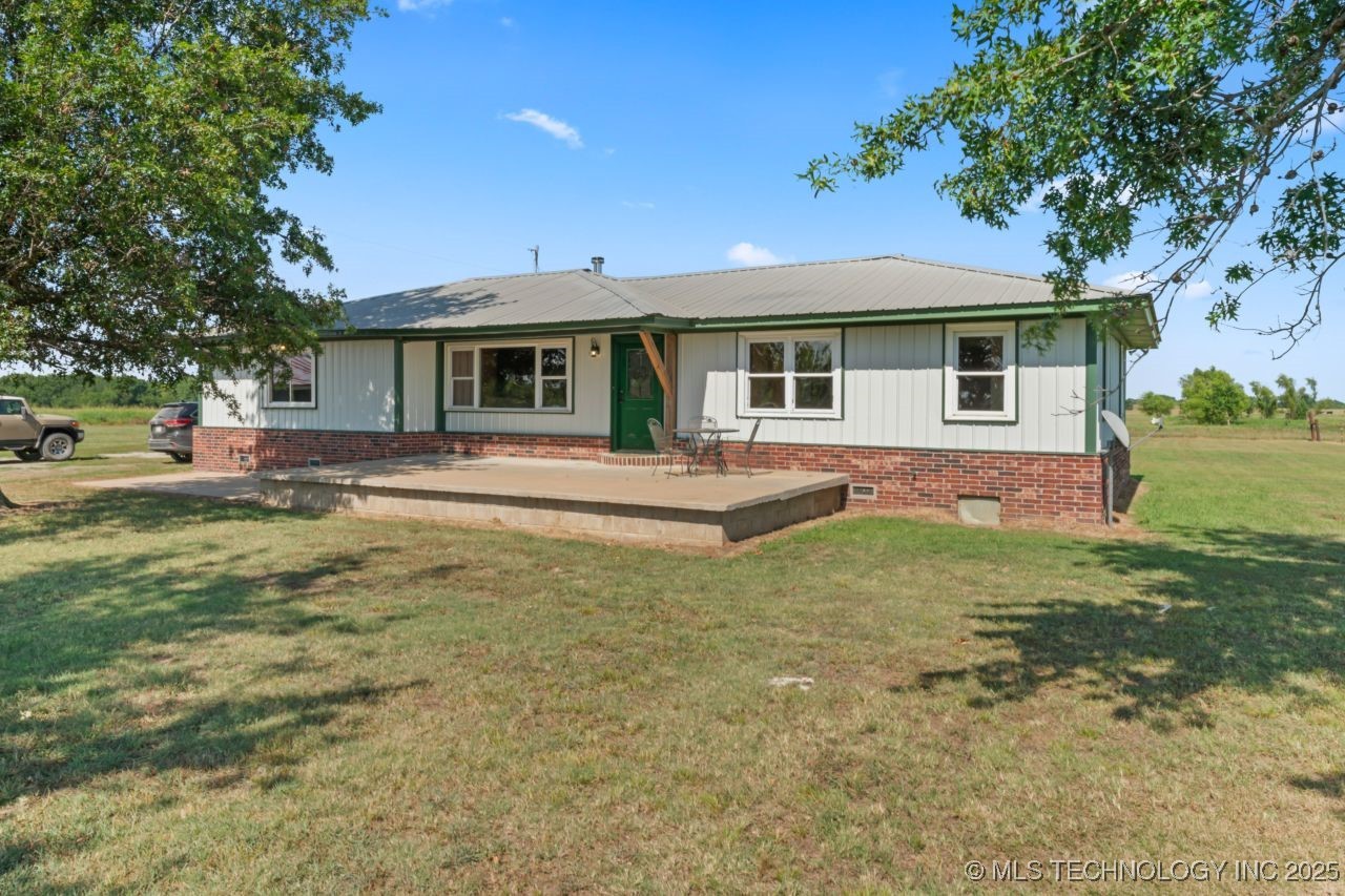 3384 N 234th Street W Property Photo
