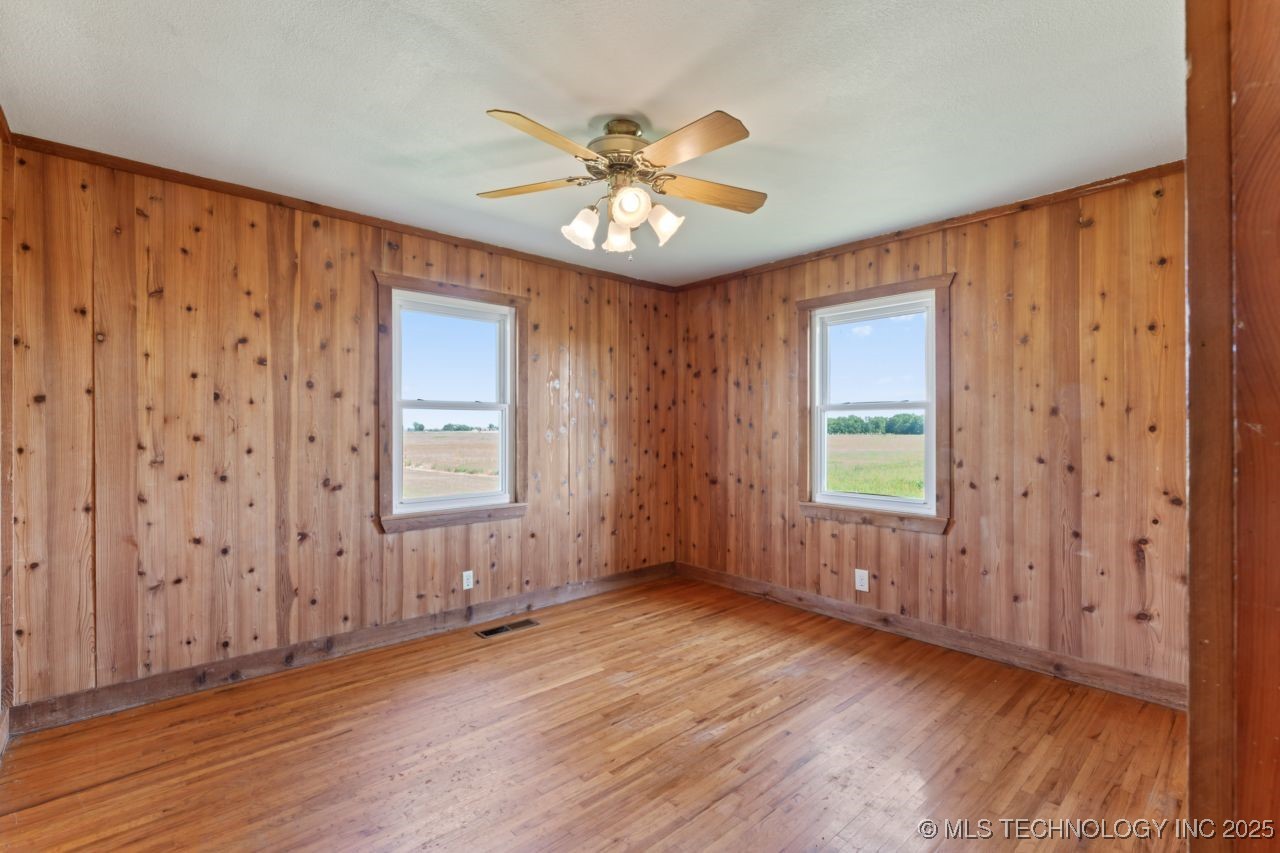 3384 N 234th Street W Property Photo 12