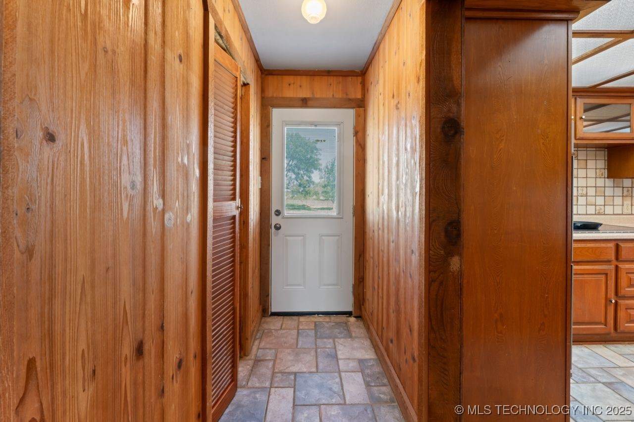 3384 N 234th Street W Property Photo 21