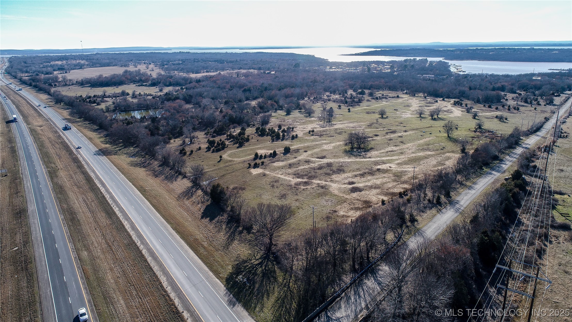 8 E 1120 Road Property Photo 3