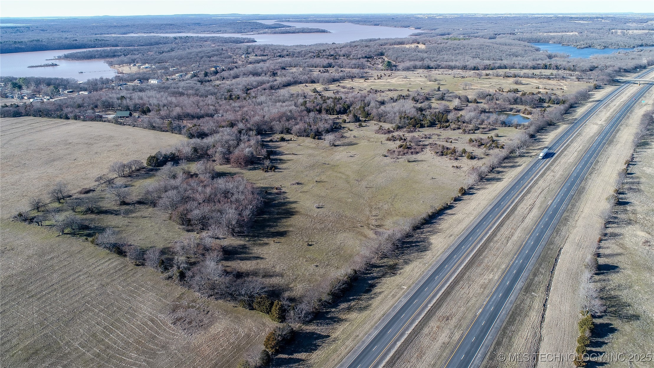 9 E 1120 Road Property Photo
