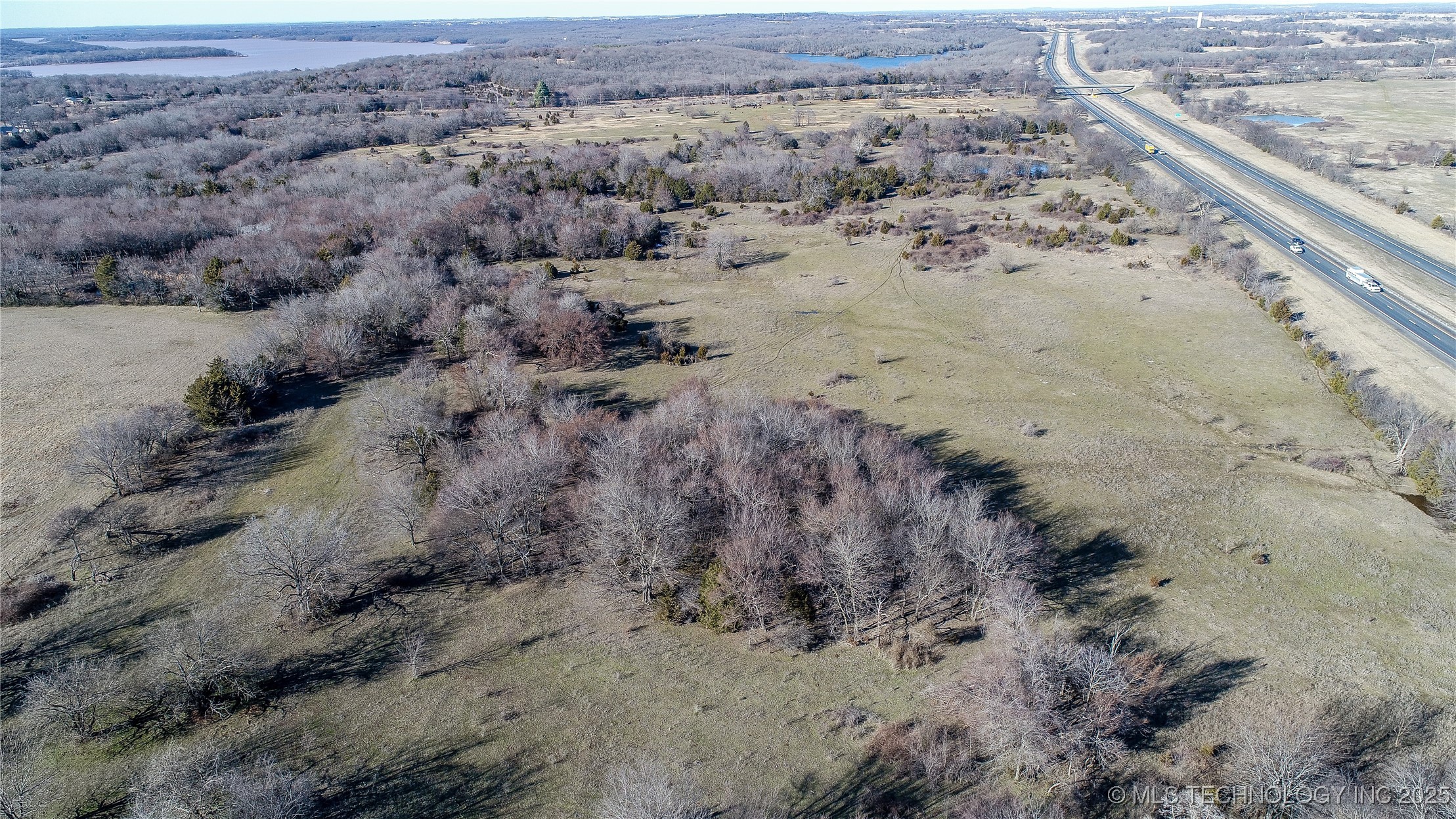 9 E 1120 Road Property Photo 5