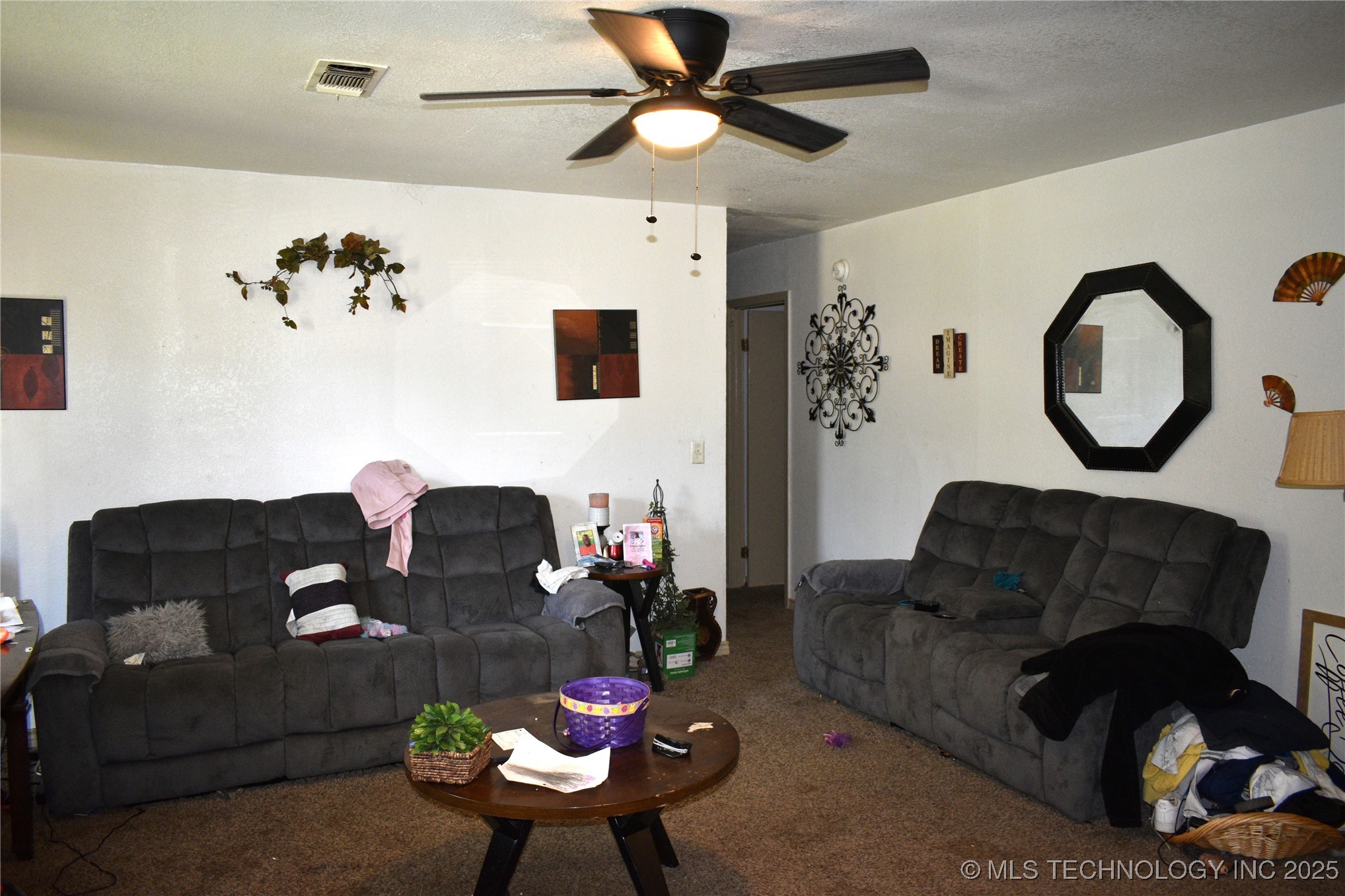1408 W Kiamichi Street Property Photo 3