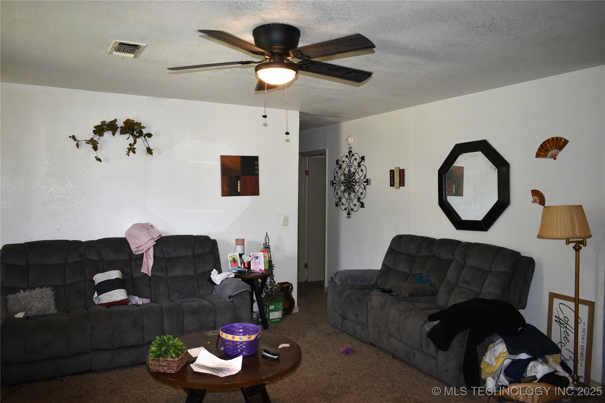 1408 W Kiamichi Street Property Photo 4