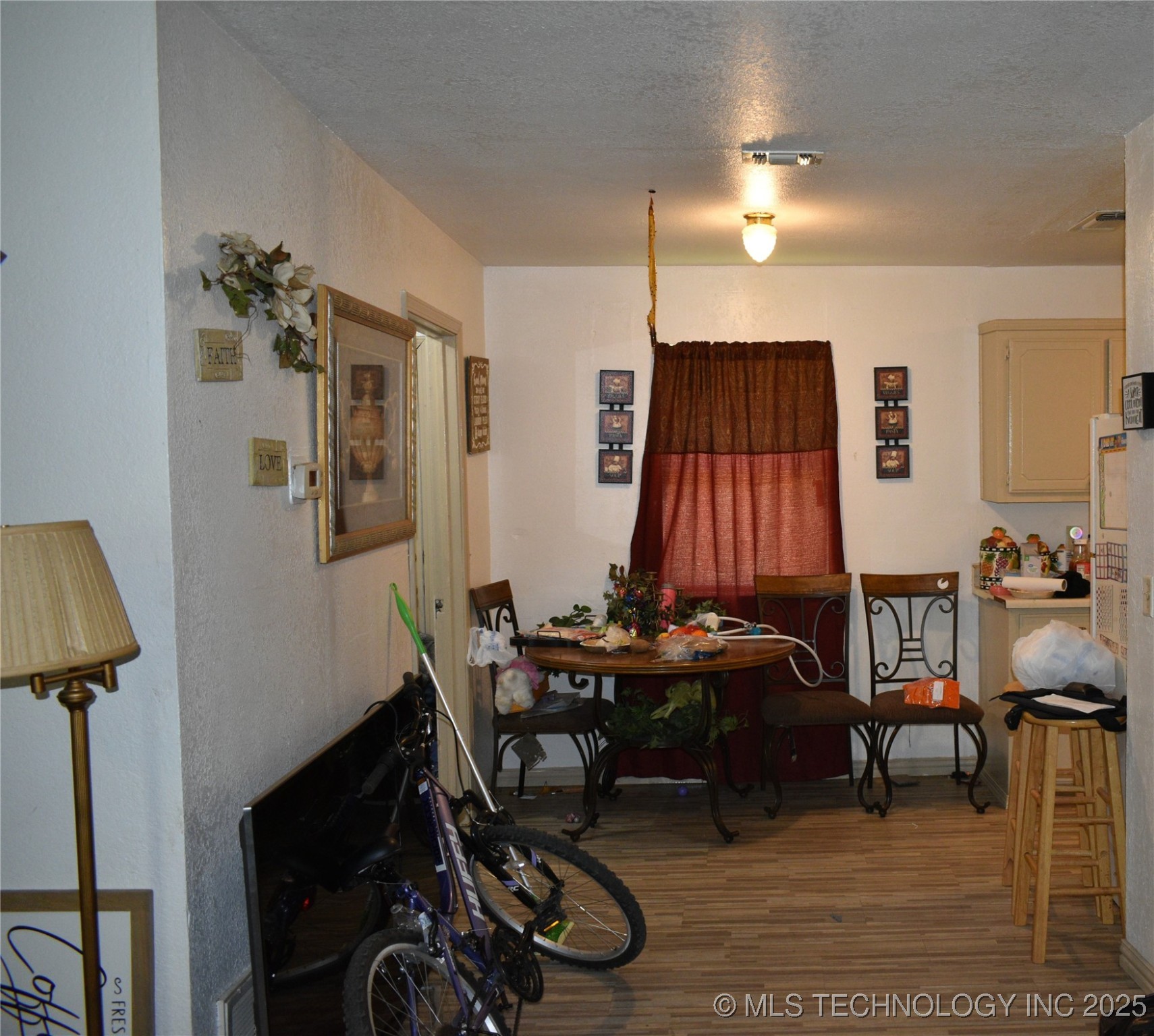 1408 W Kiamichi Street Property Photo 5