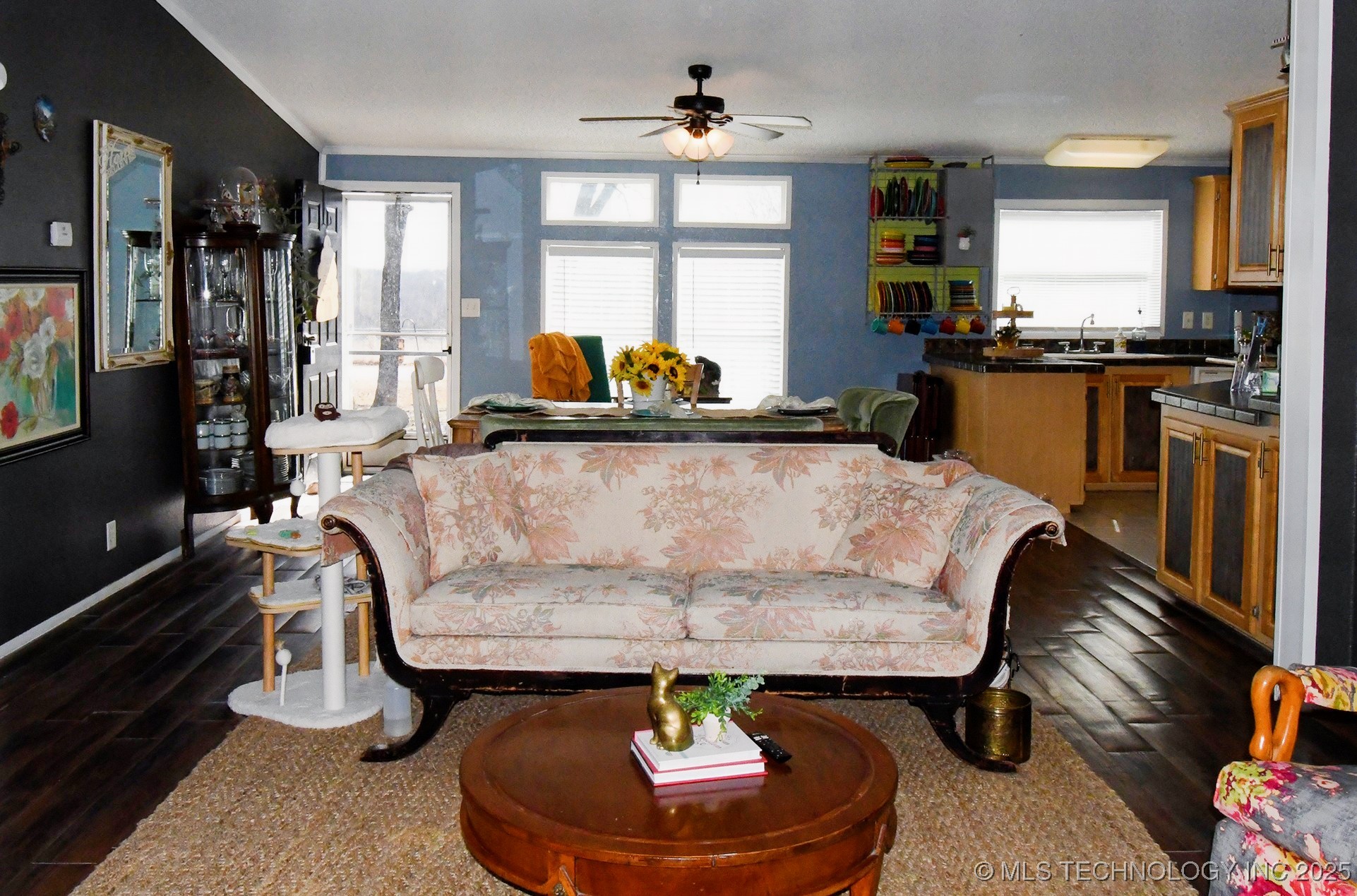 448967 E 982 Loop Property Photo 11