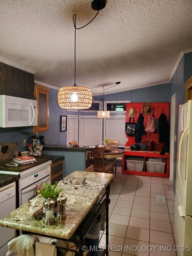 448967 E 982 Loop Property Photo 13