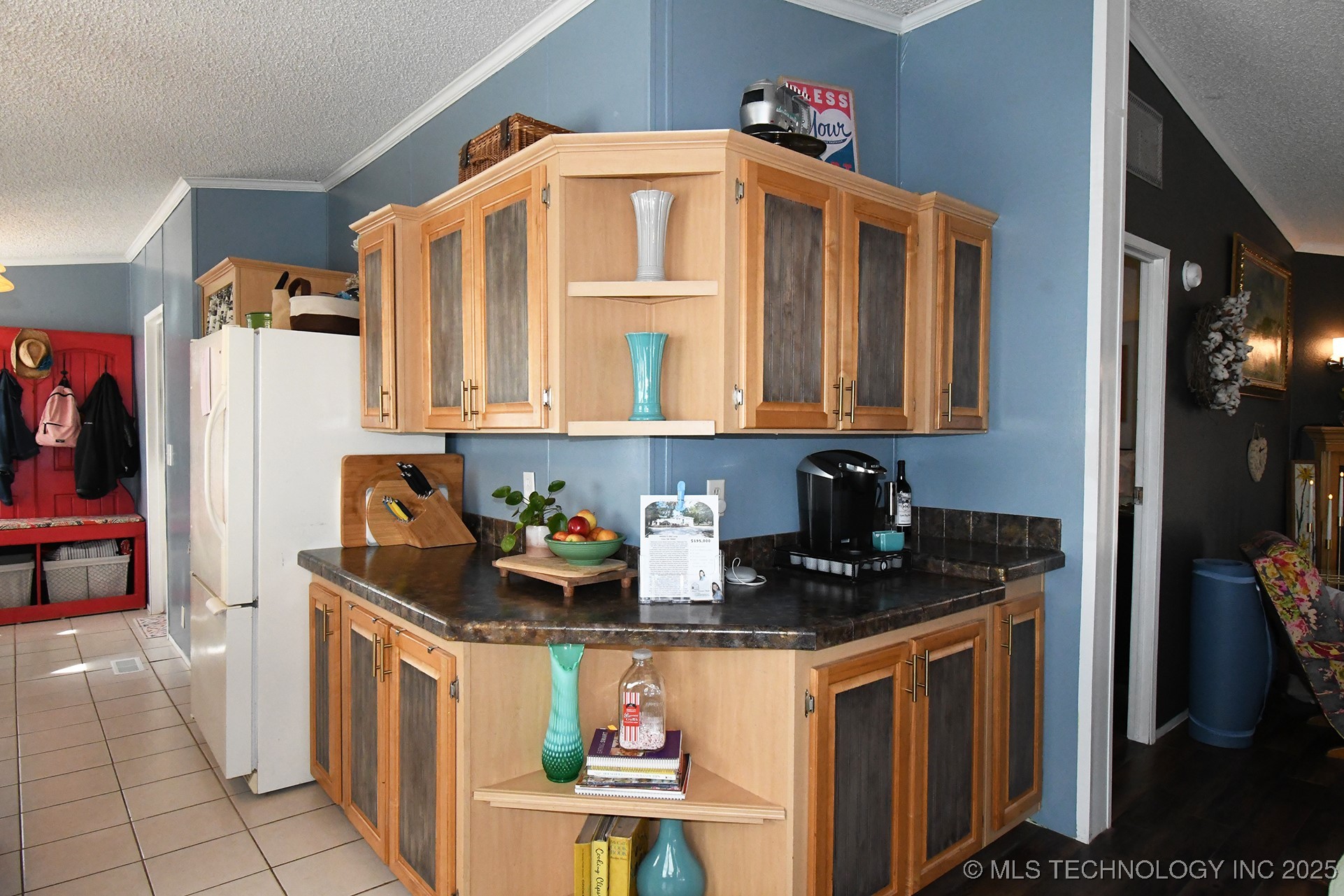 448967 E 982 Loop Property Photo 15