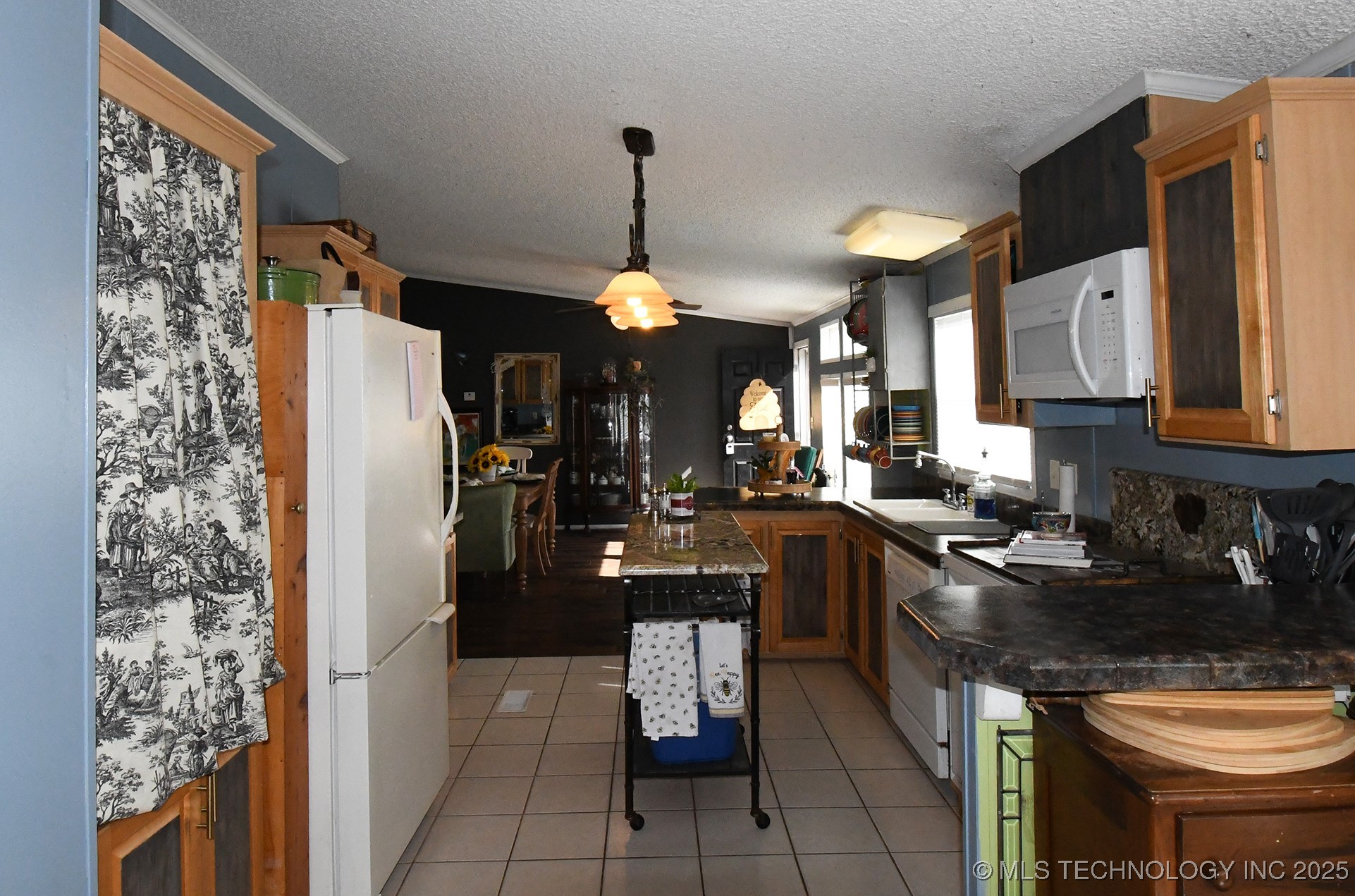 448967 E 982 Loop Property Photo 16